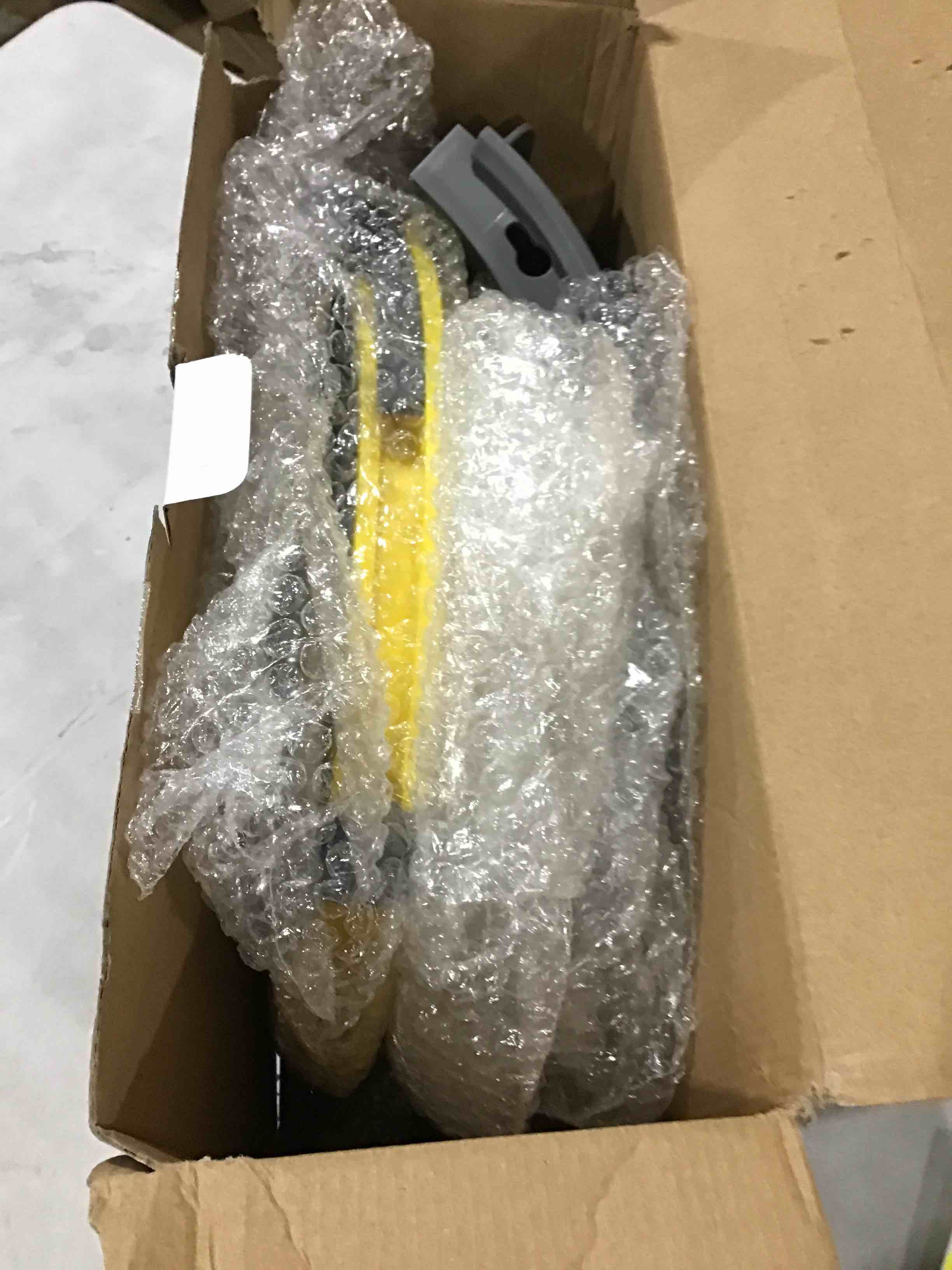 https://s3.amazonaws.com/lotting-images-prod/bidfta/YEL2069040_1647983170954.jpeg