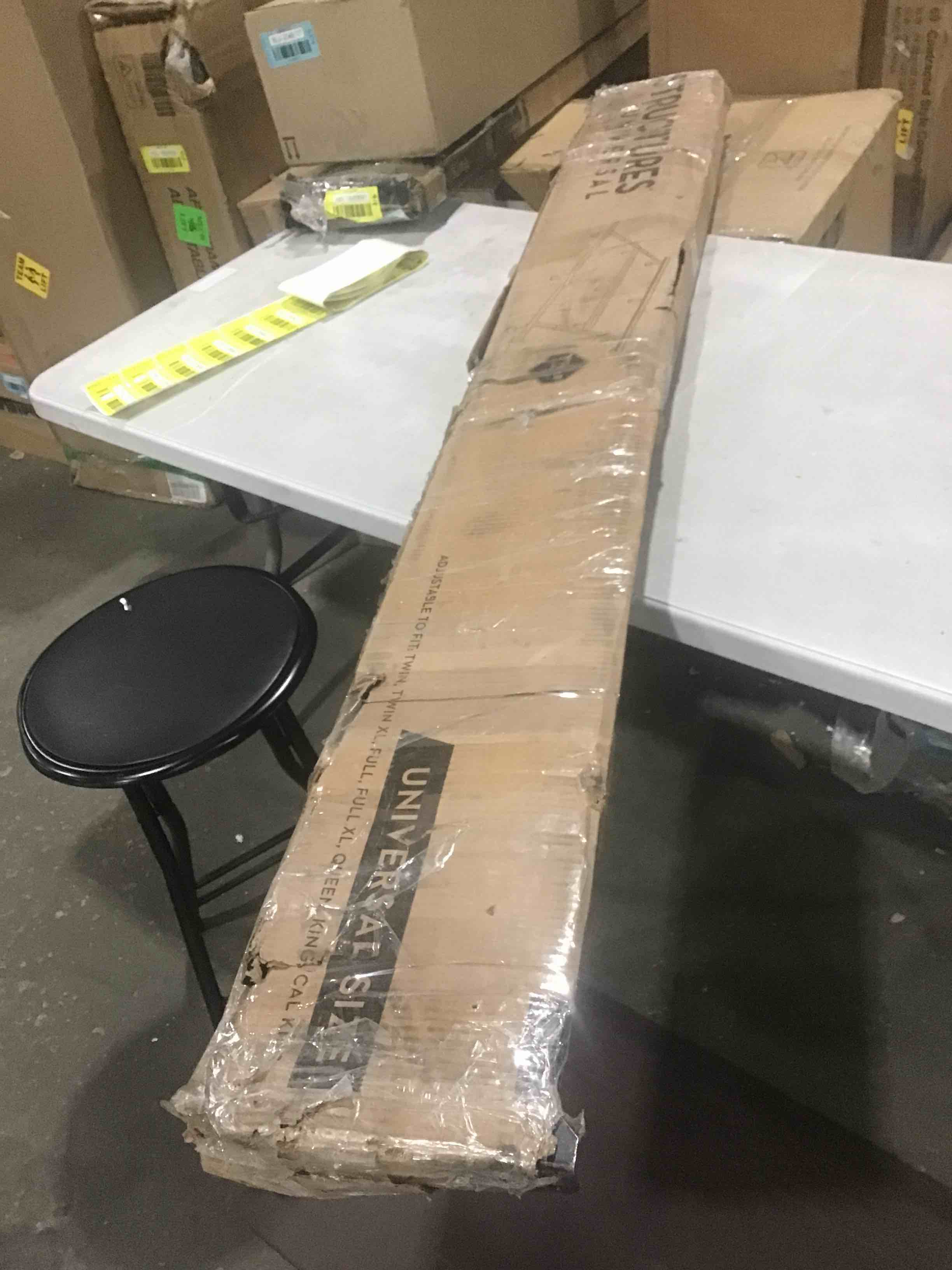 https://s3.amazonaws.com/lotting-images-prod/bidfta/YEL2069073_1647956226093.jpeg