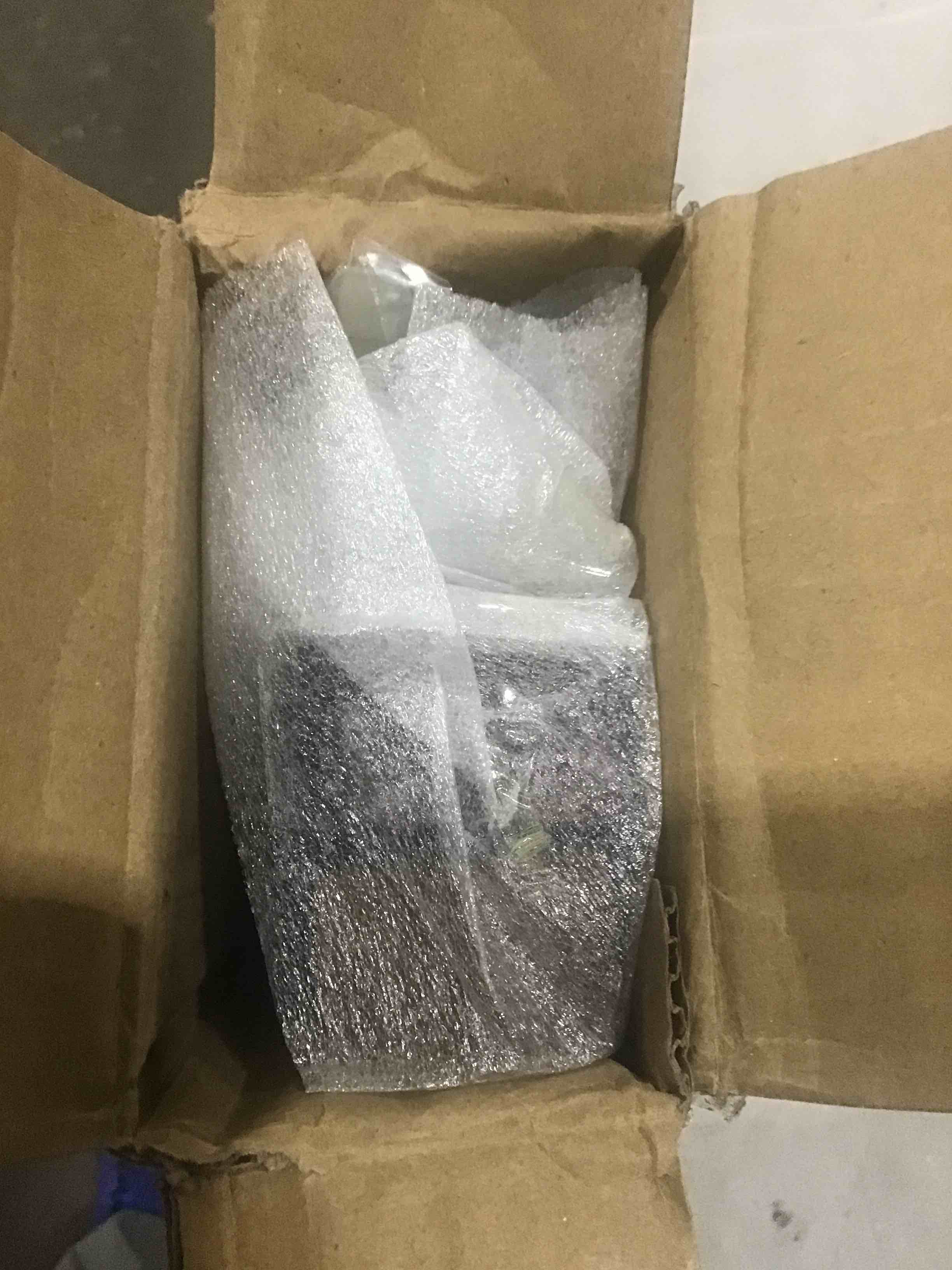 https://s3.amazonaws.com/lotting-images-prod/bidfta/YEL2069089_1647962881260.jpeg