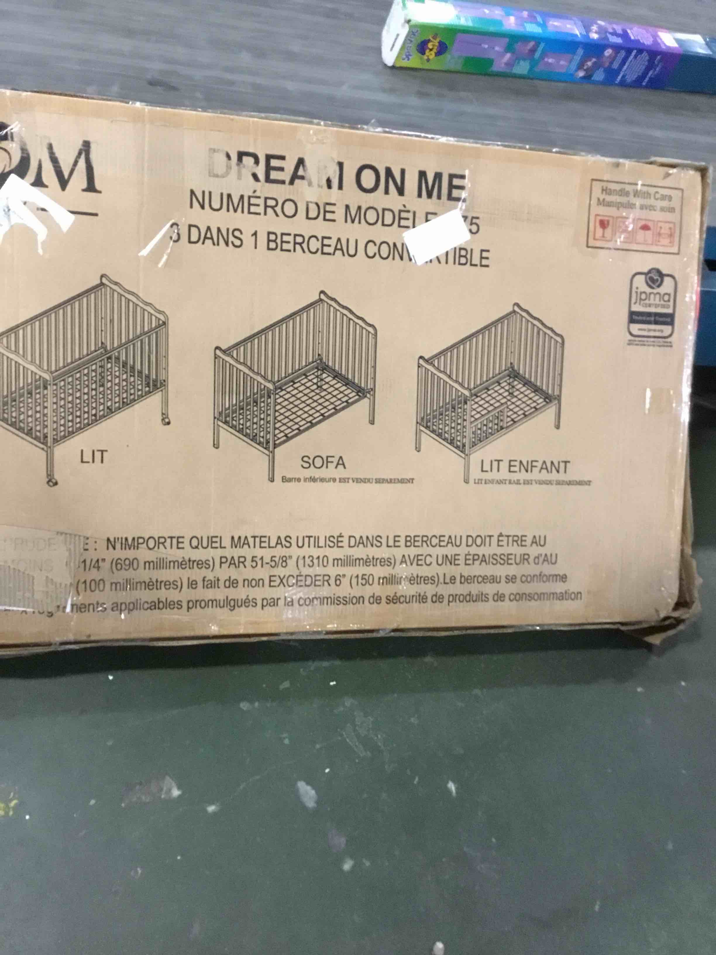 https://s3.amazonaws.com/lotting-images-prod/bidfta/YEL2213180_1650293657702.jpeg