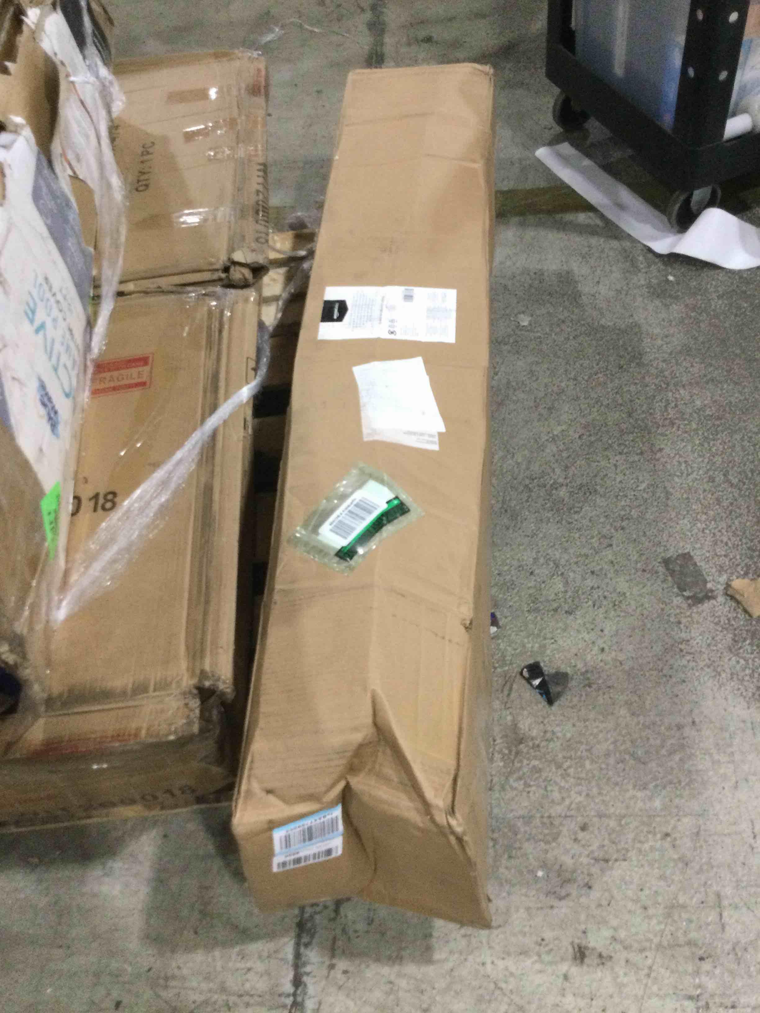 Amazonbasics Mattress Foundation / Smart Box Spring For Queen