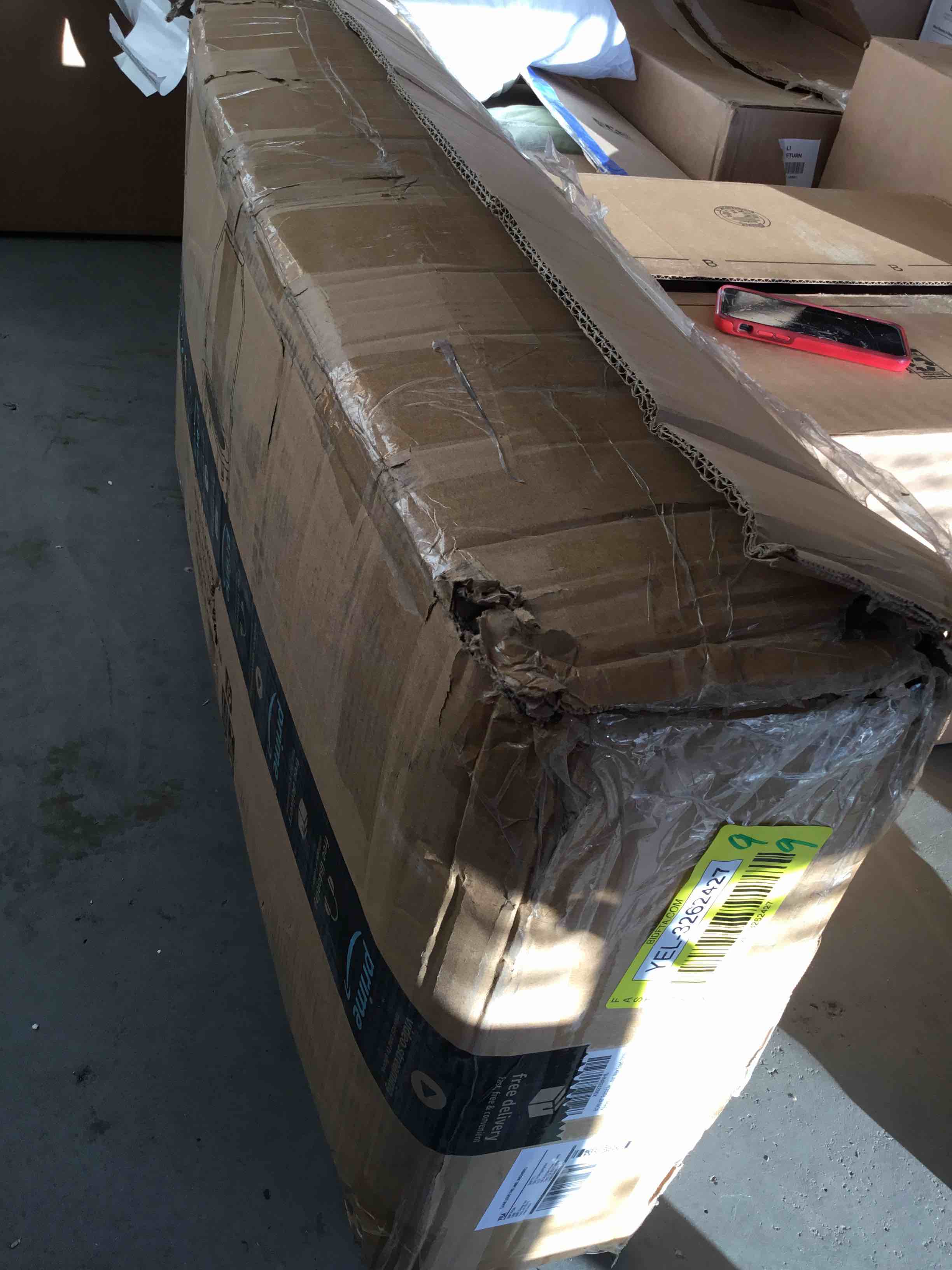 https://s3.amazonaws.com/lotting-images-prod/bidfta/YEL3262427_1666875322408.jpeg