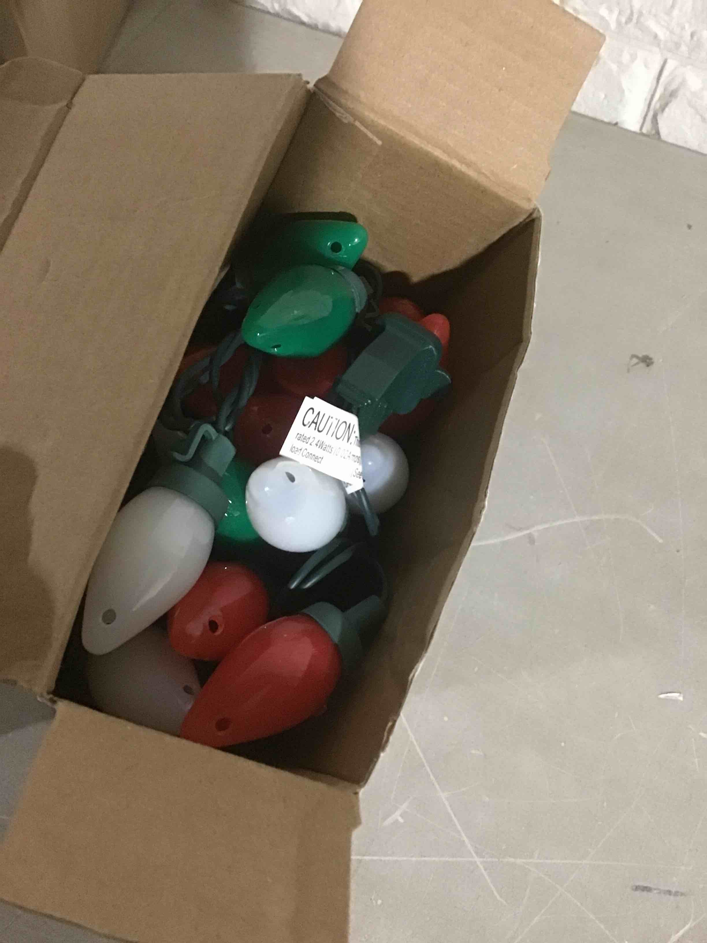 https://s3.amazonaws.com/lotting-images-prod/bidfta/YEL3303360_1700490622538.jpeg