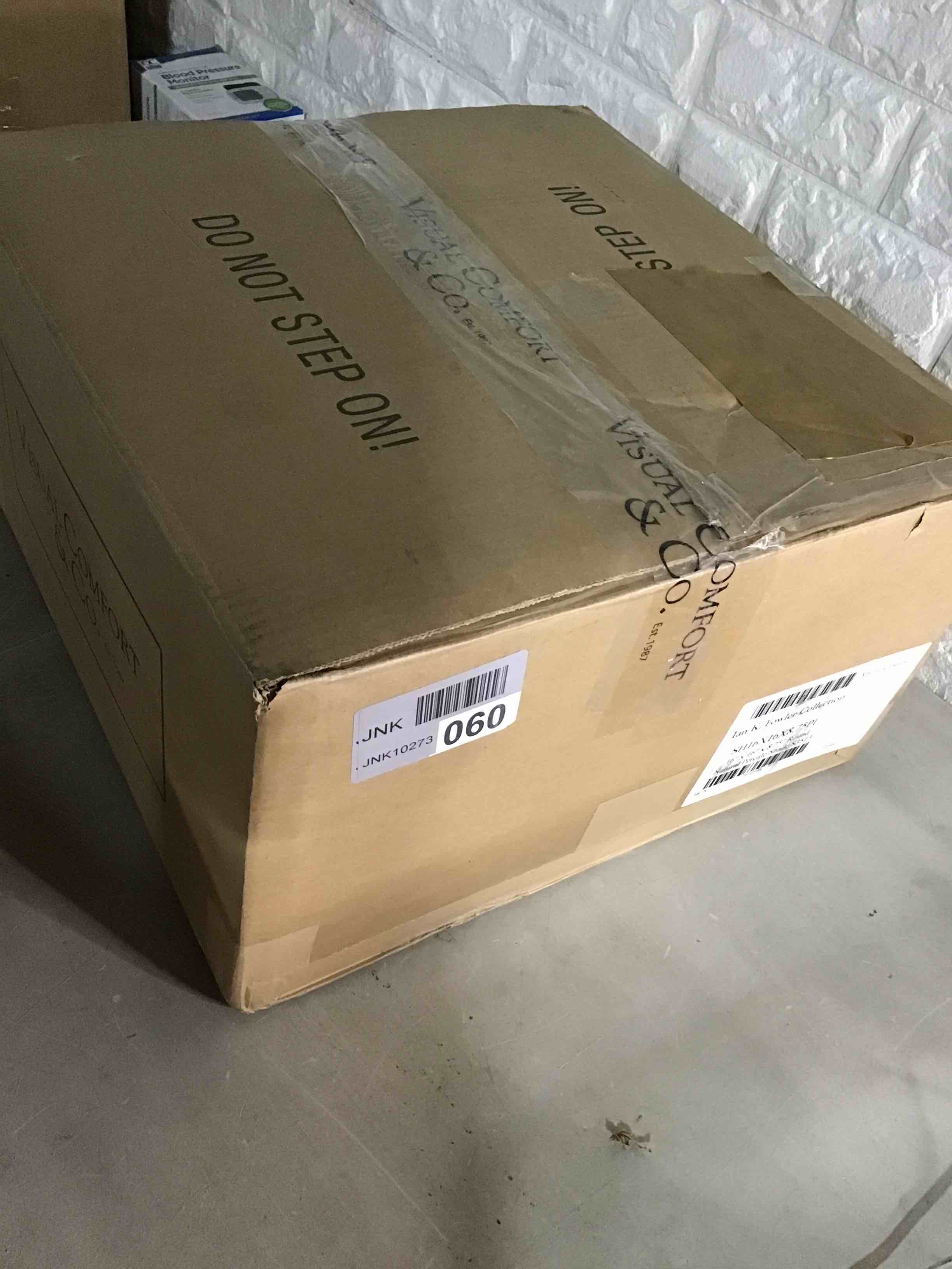 https://s3.amazonaws.com/lotting-images-prod/bidfta/YEL3303942_1689348018945.jpeg