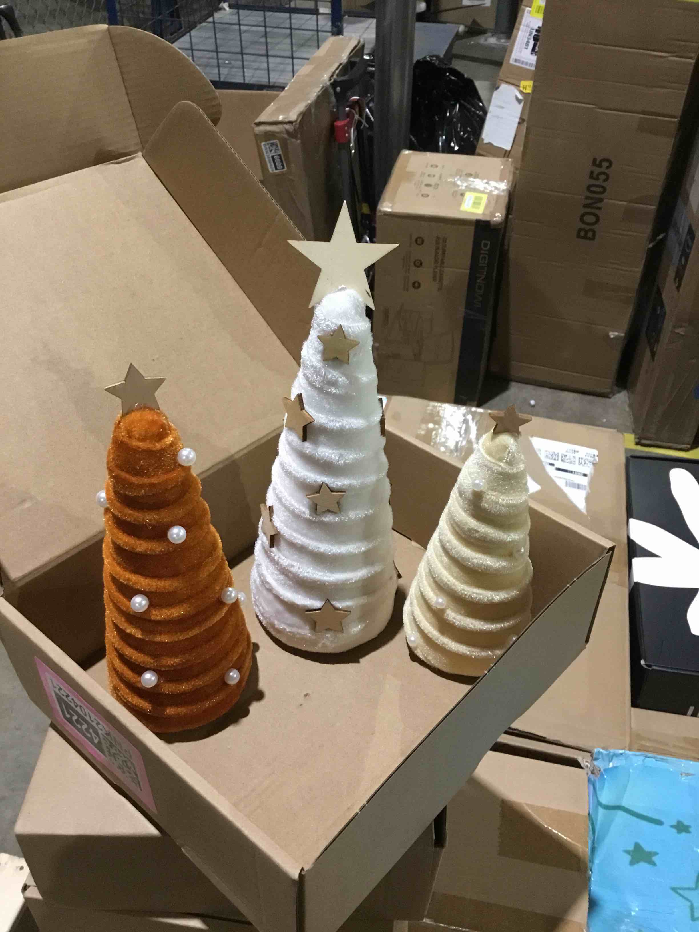 Knitgrip set of 3 velour Christmas cone tree decorations with lights 