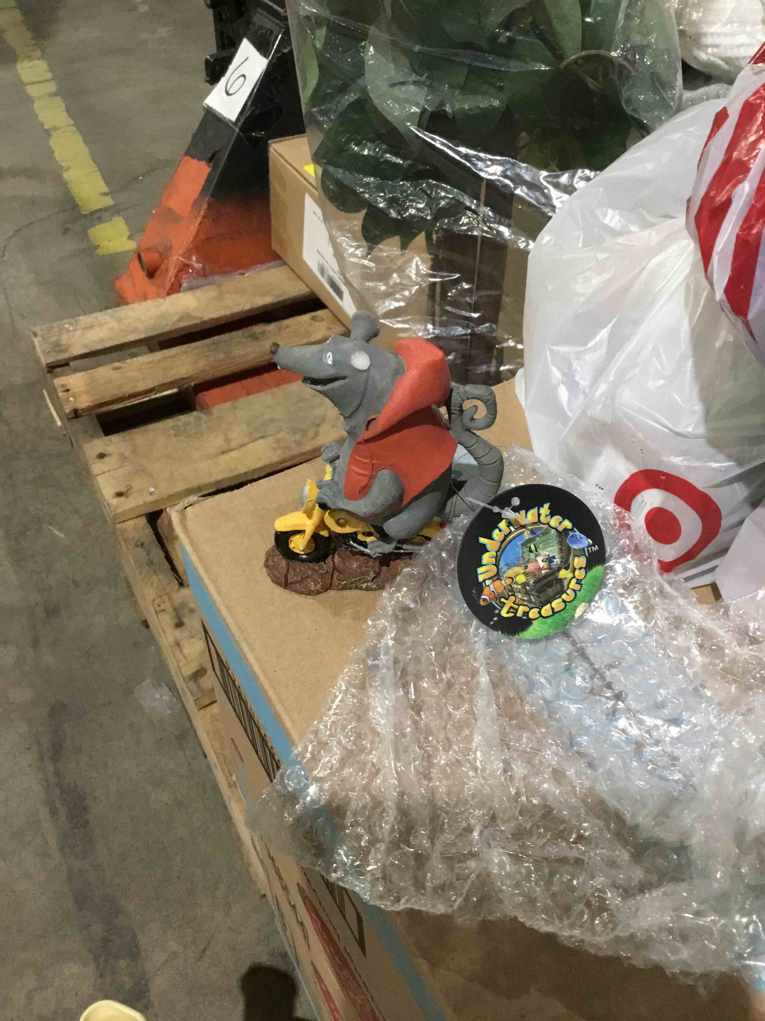 Condition photo showing As Is for underwater treasures statue 