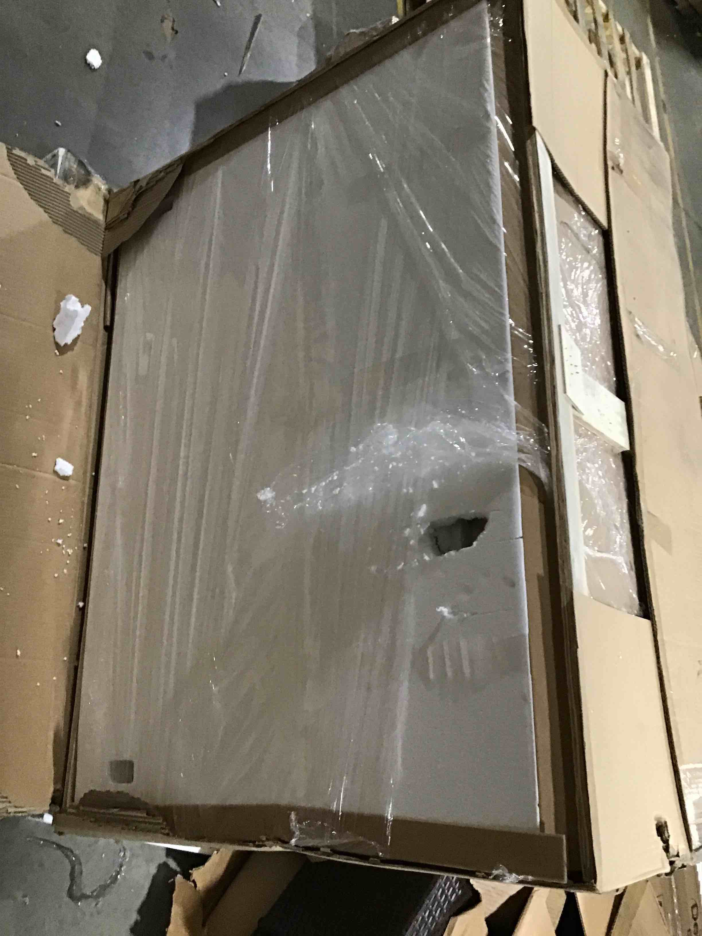 https://s3.amazonaws.com/lotting-images-prod/bidfta/YEL3538705_1665674691025.jpeg