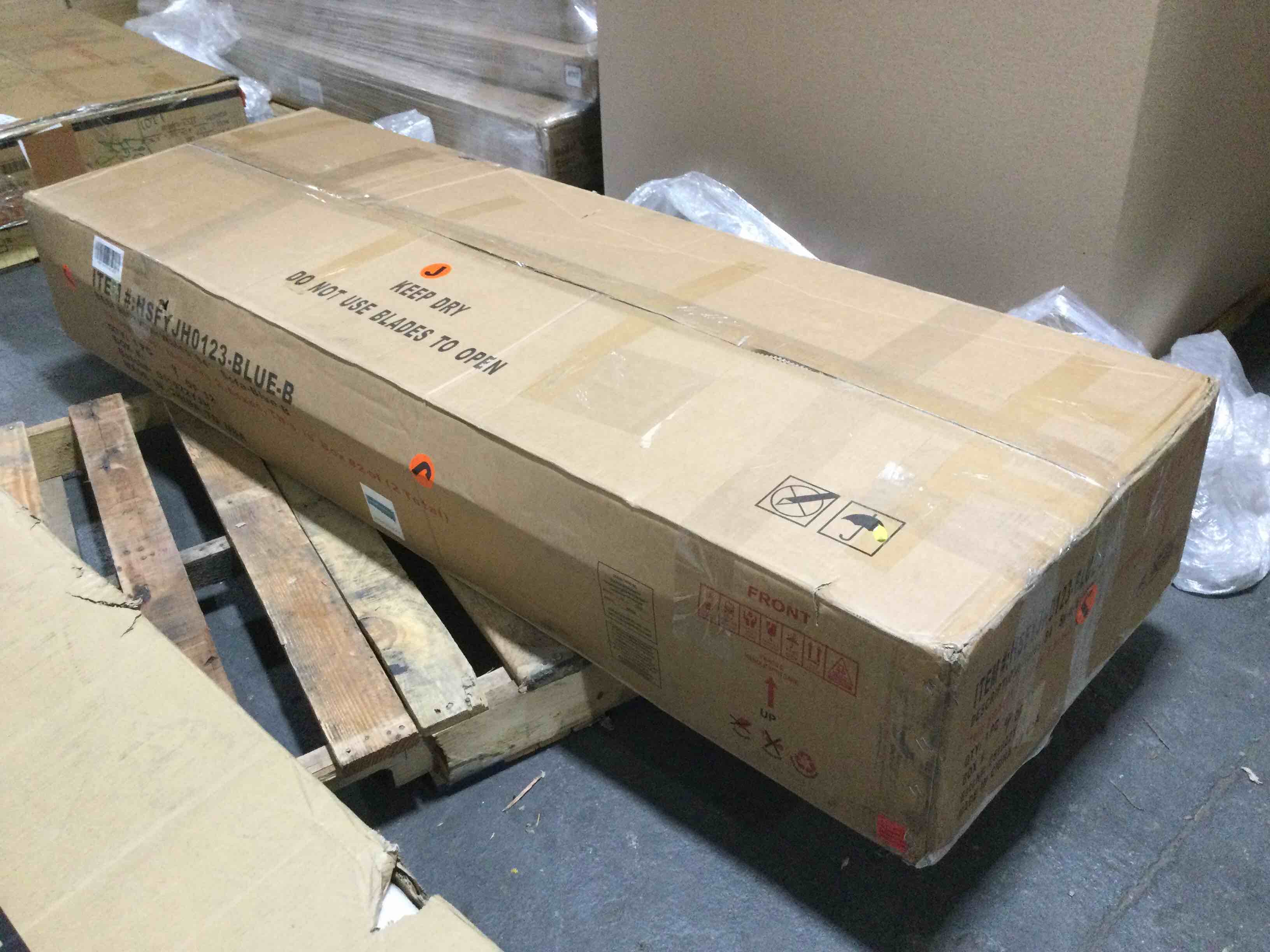 https://s3.amazonaws.com/lotting-images-prod/bidfta/YEL3544920_1664219272410.jpeg