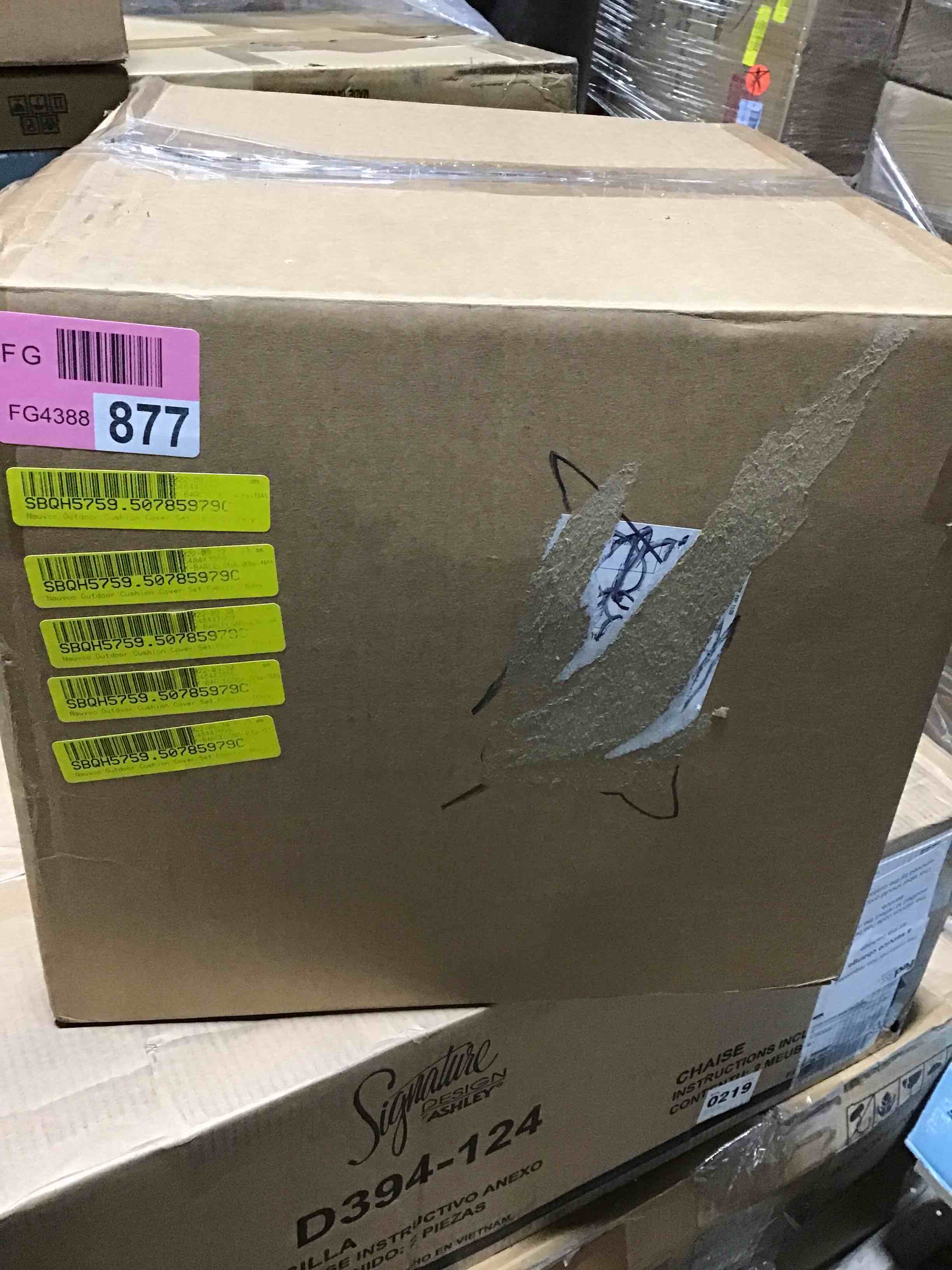 https://s3.amazonaws.com/lotting-images-prod/bidfta/YEL3576954_1665663500515.jpeg