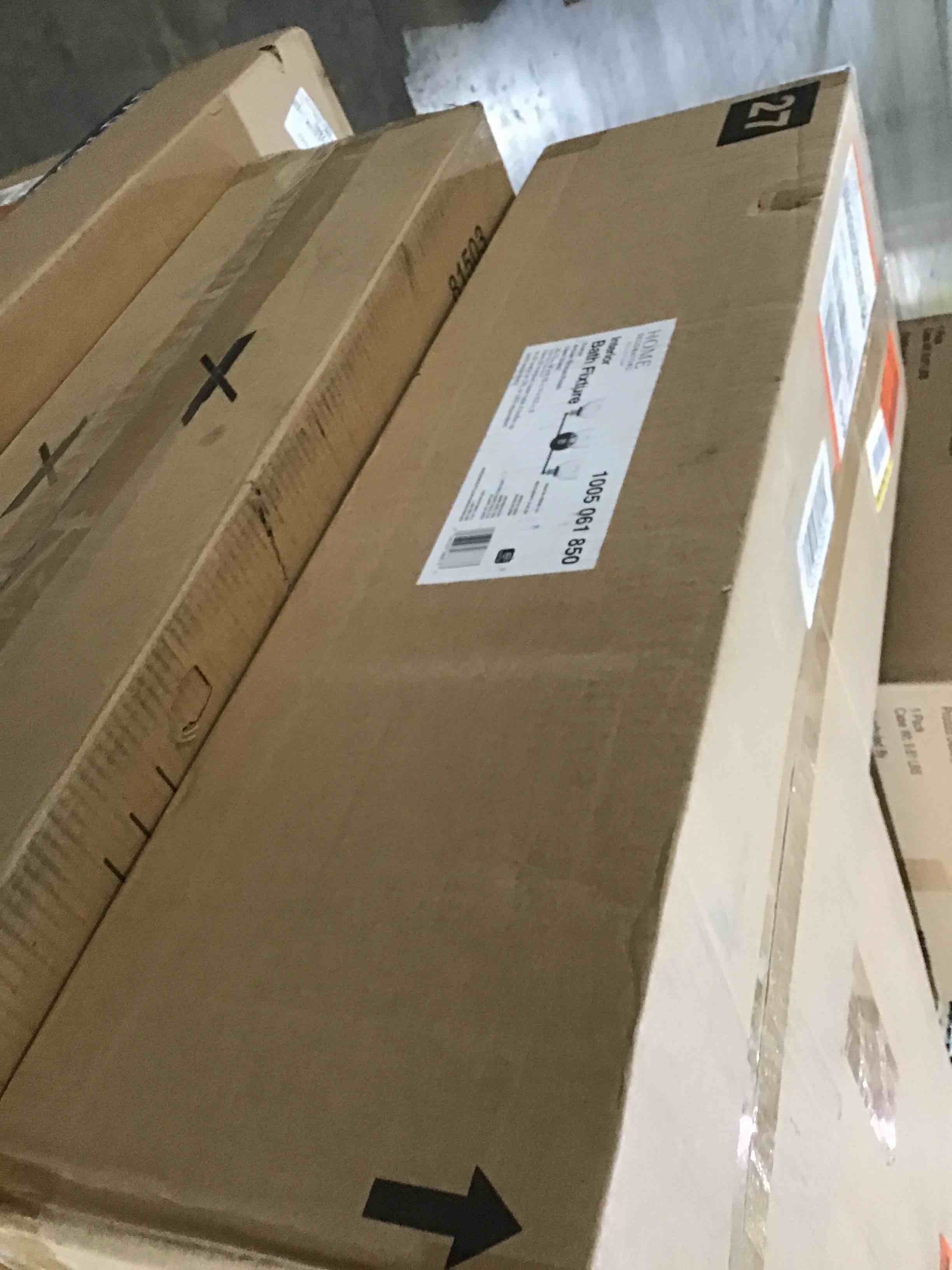 https://s3.amazonaws.com/lotting-images-prod/bidfta/YEL3609466_1685994592884.jpeg