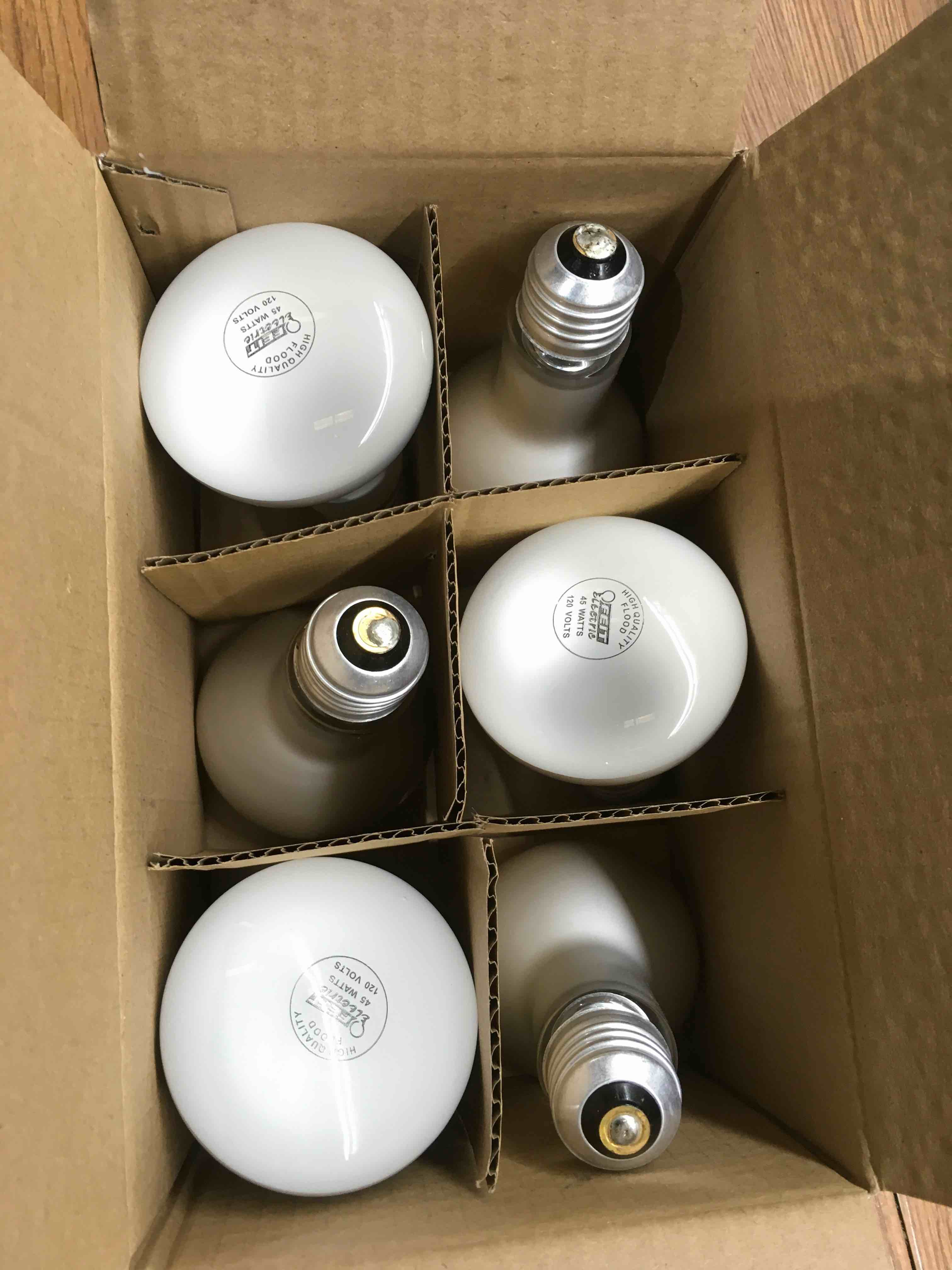 https://s3.amazonaws.com/lotting-images-prod/bidfta/YEL3611932_1695044929650.jpeg