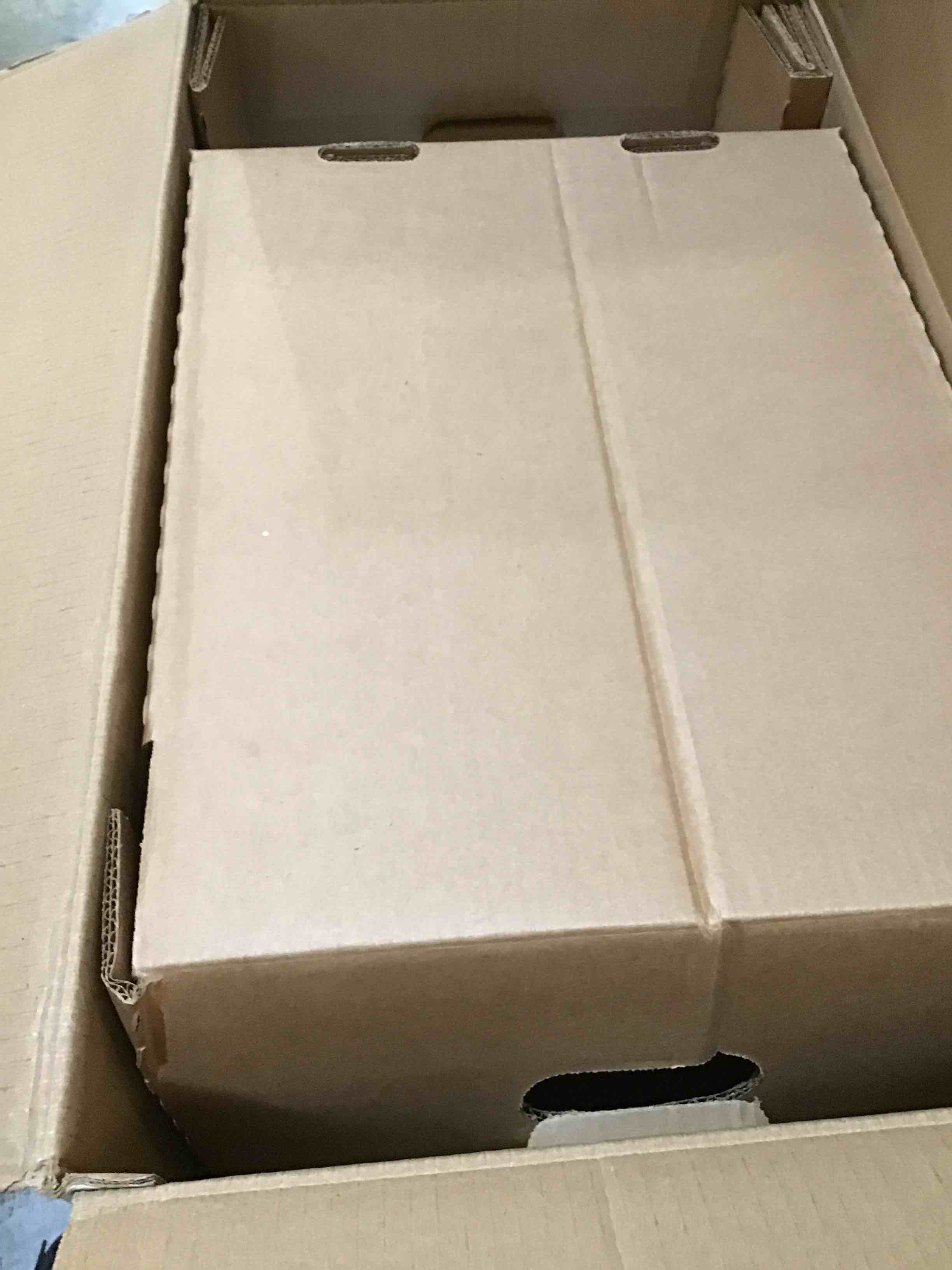 https://s3.amazonaws.com/lotting-images-prod/bidfta/YEL3616701_1685635000281.jpeg