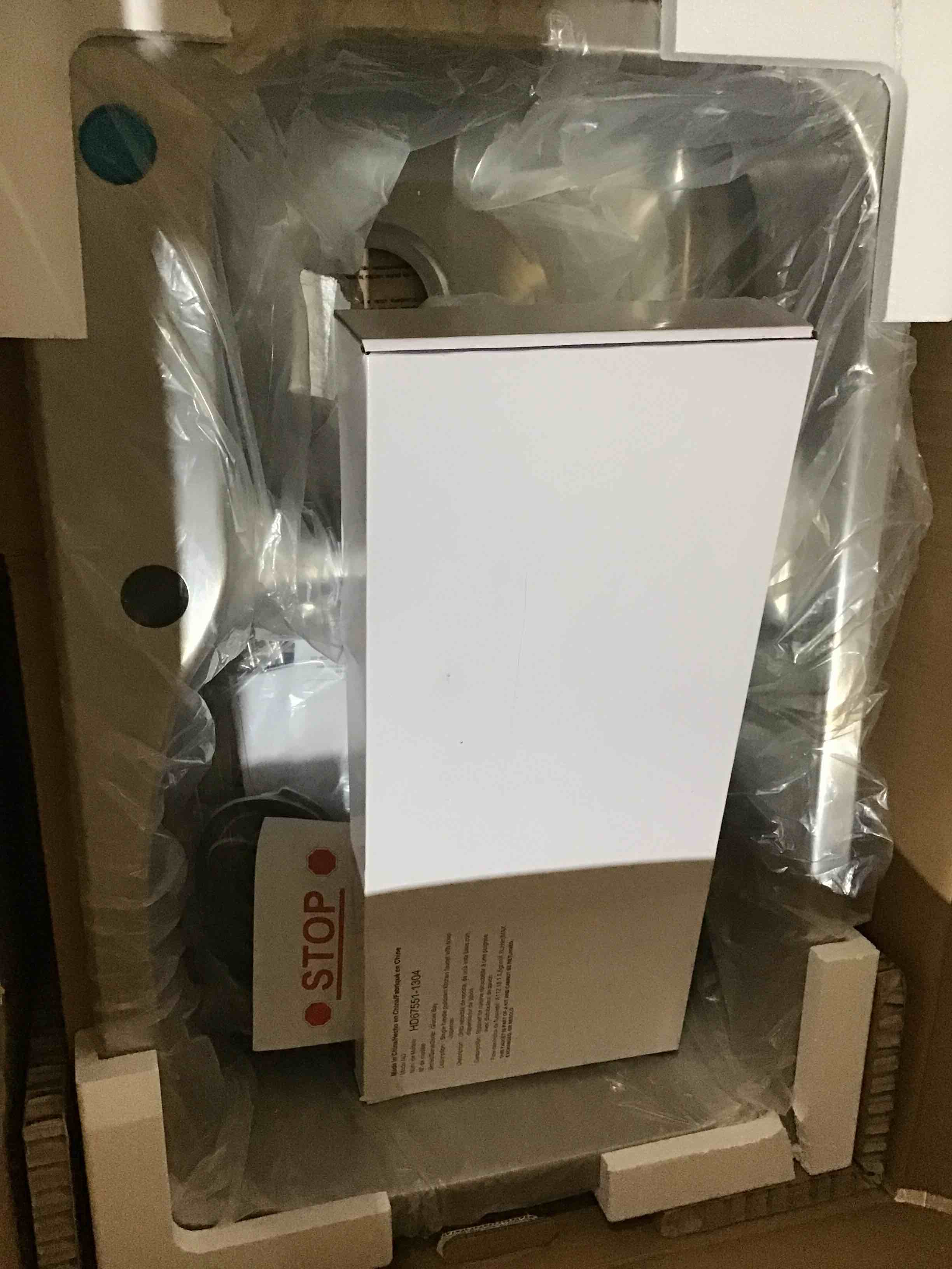 https://s3.amazonaws.com/lotting-images-prod/bidfta/YEL3619703_1691412189513.jpeg