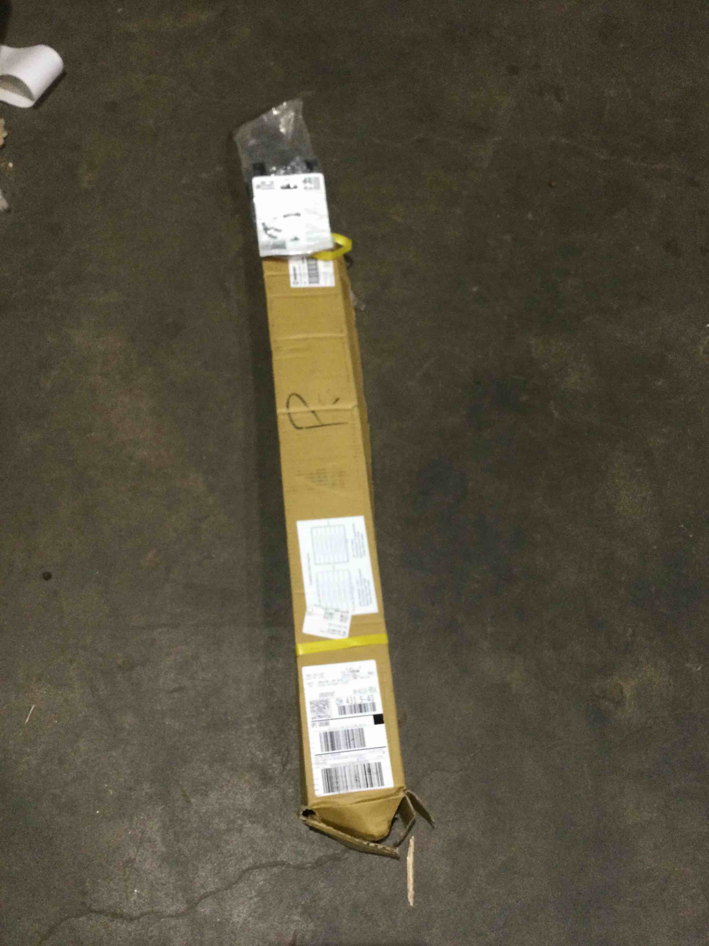 https://s3.amazonaws.com/lotting-images-prod/bidfta/YEL3669321_1679581095712.jpeg