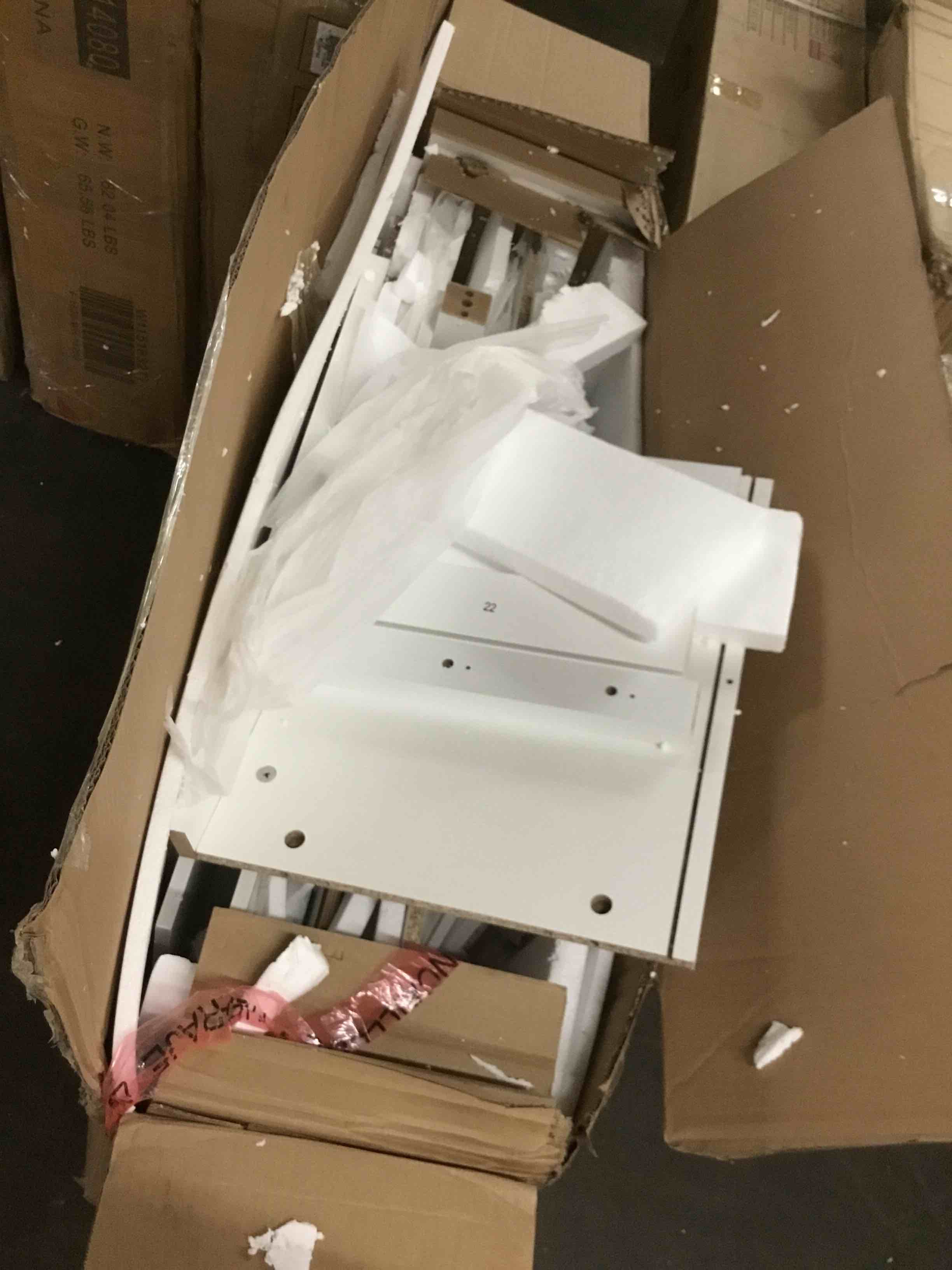 https://s3.amazonaws.com/lotting-images-prod/bidfta/YEL3670154_1692199892395.jpeg