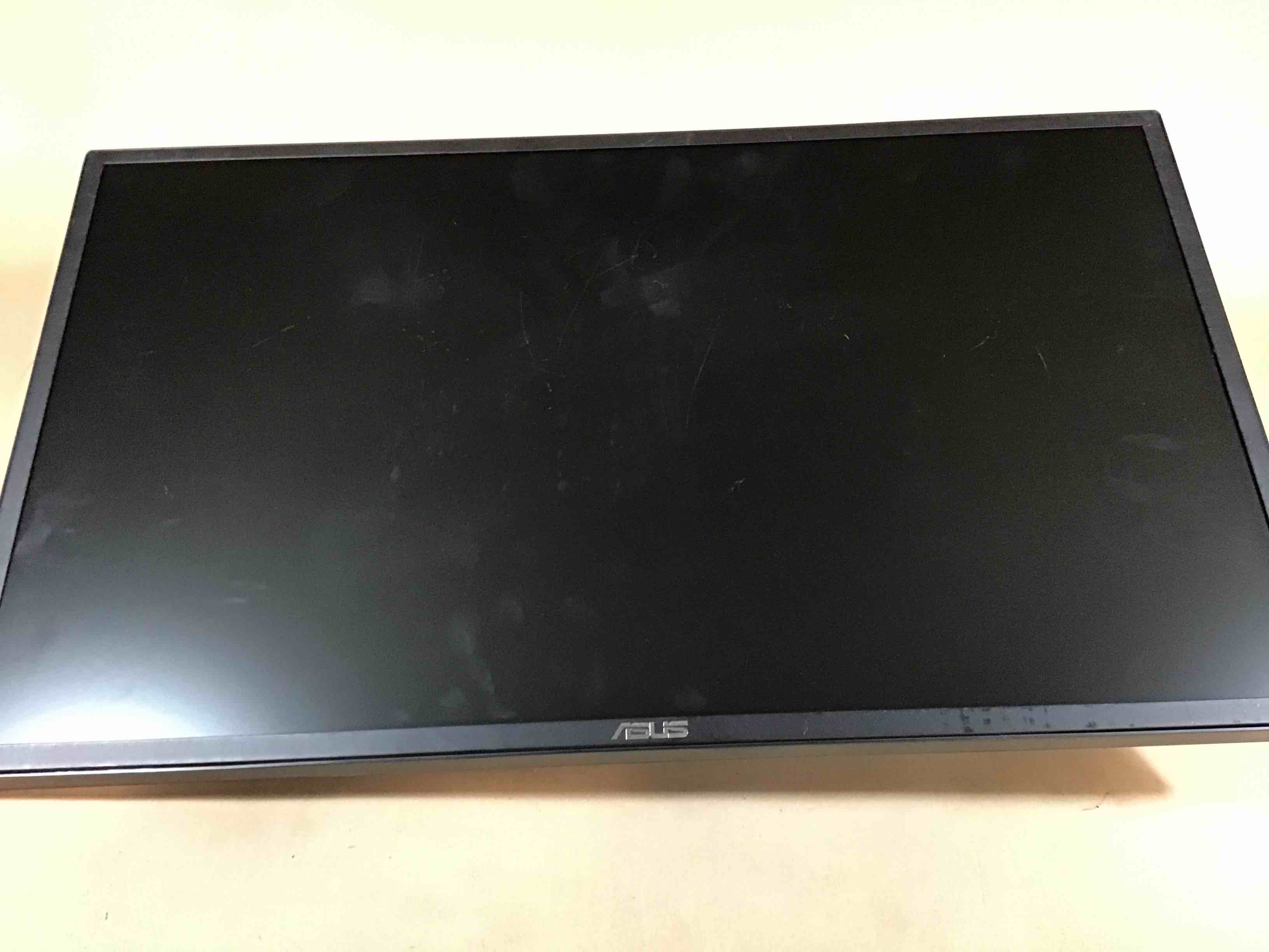 https://s3.amazonaws.com/lotting-images-prod/bidfta/YEL3717064_1687988651254.jpeg