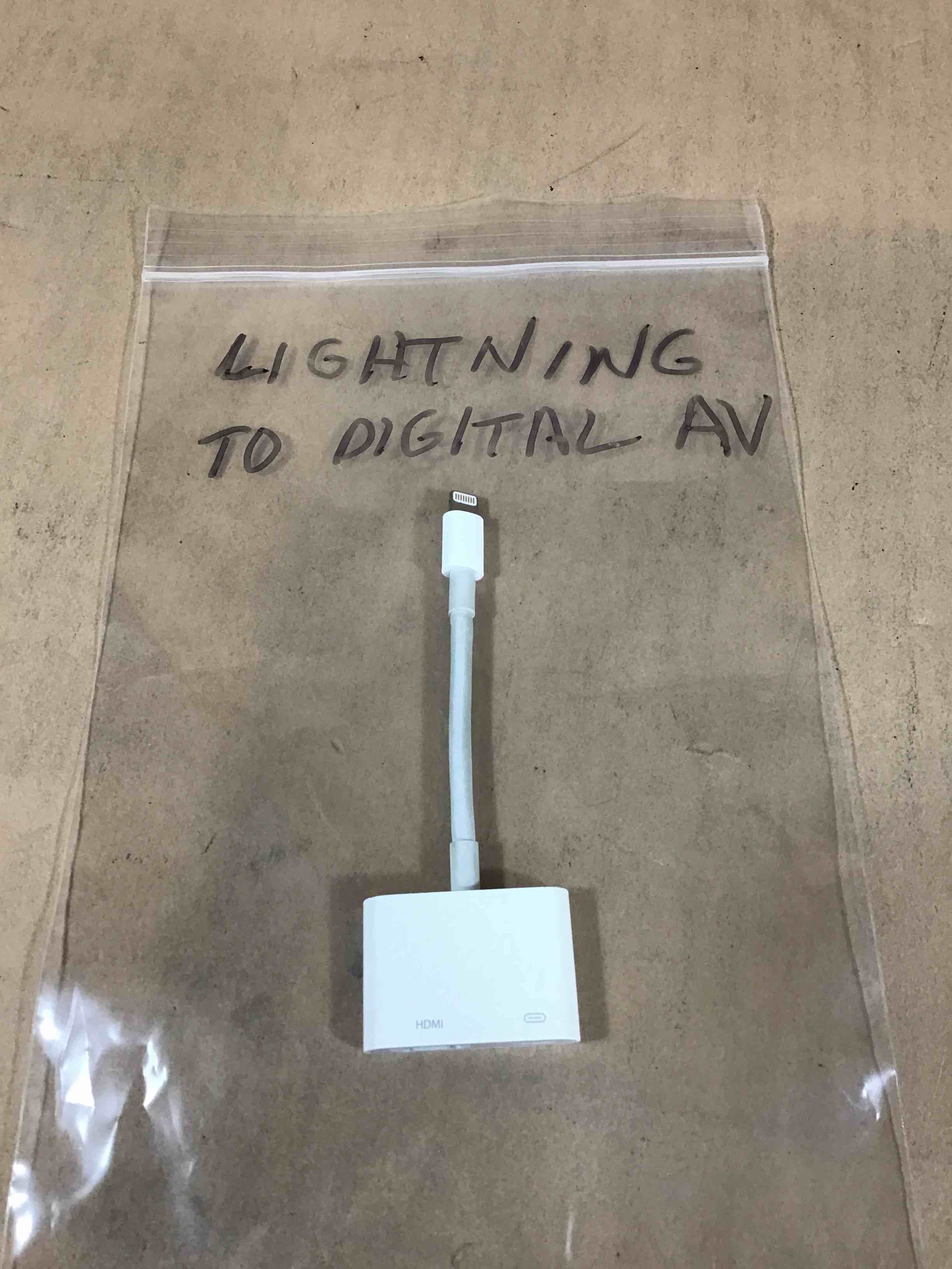 Apple Lightning to Digital AV