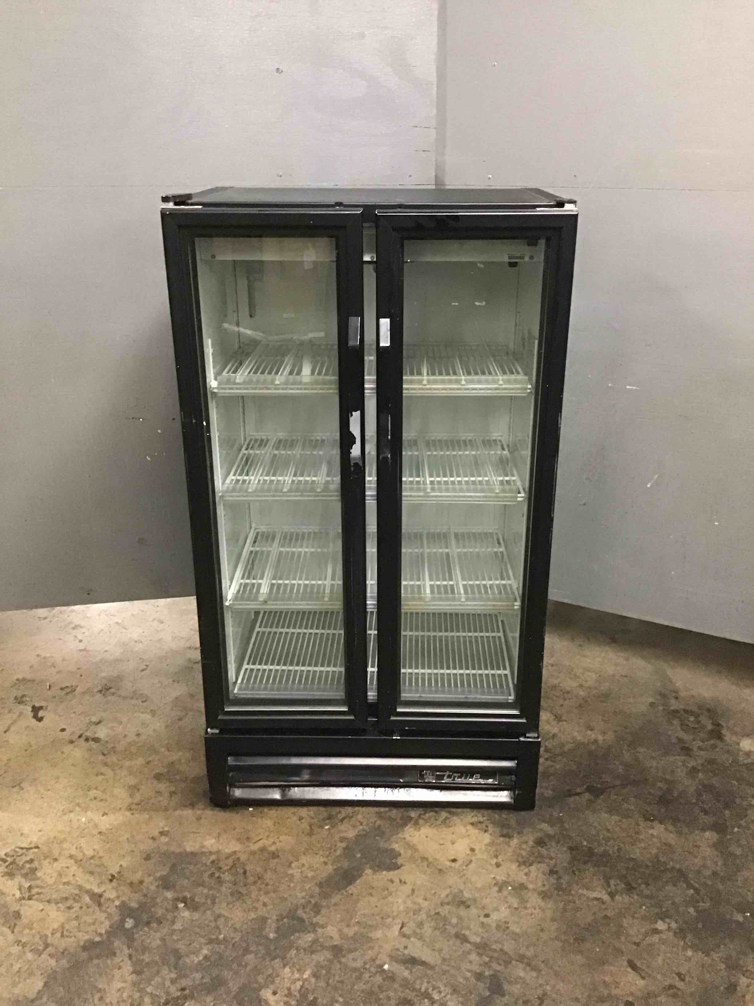 2015 True 2-Door Glass Refrigerator Merchandiser