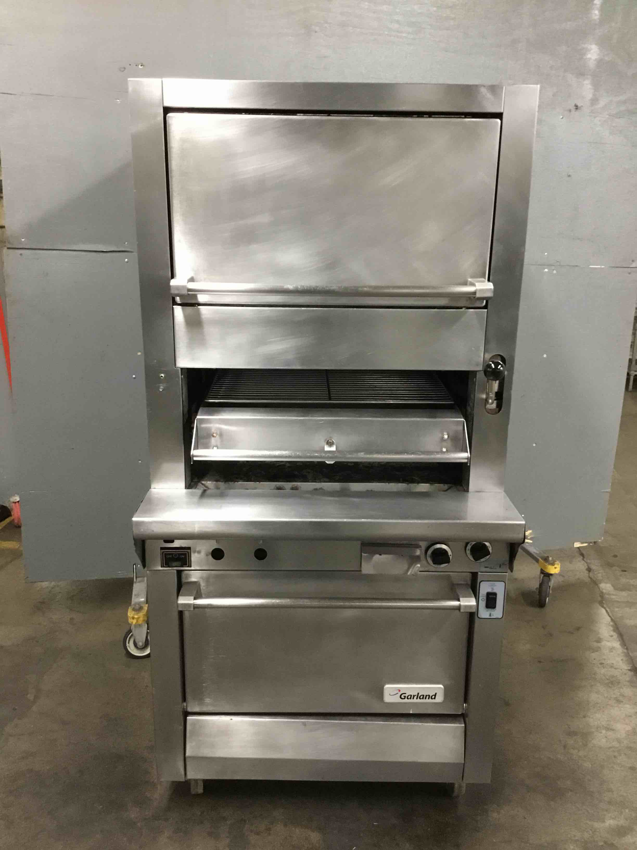 GARLAND STAINLESS STEEL NATURAL GAS BROILER WITH OVEN