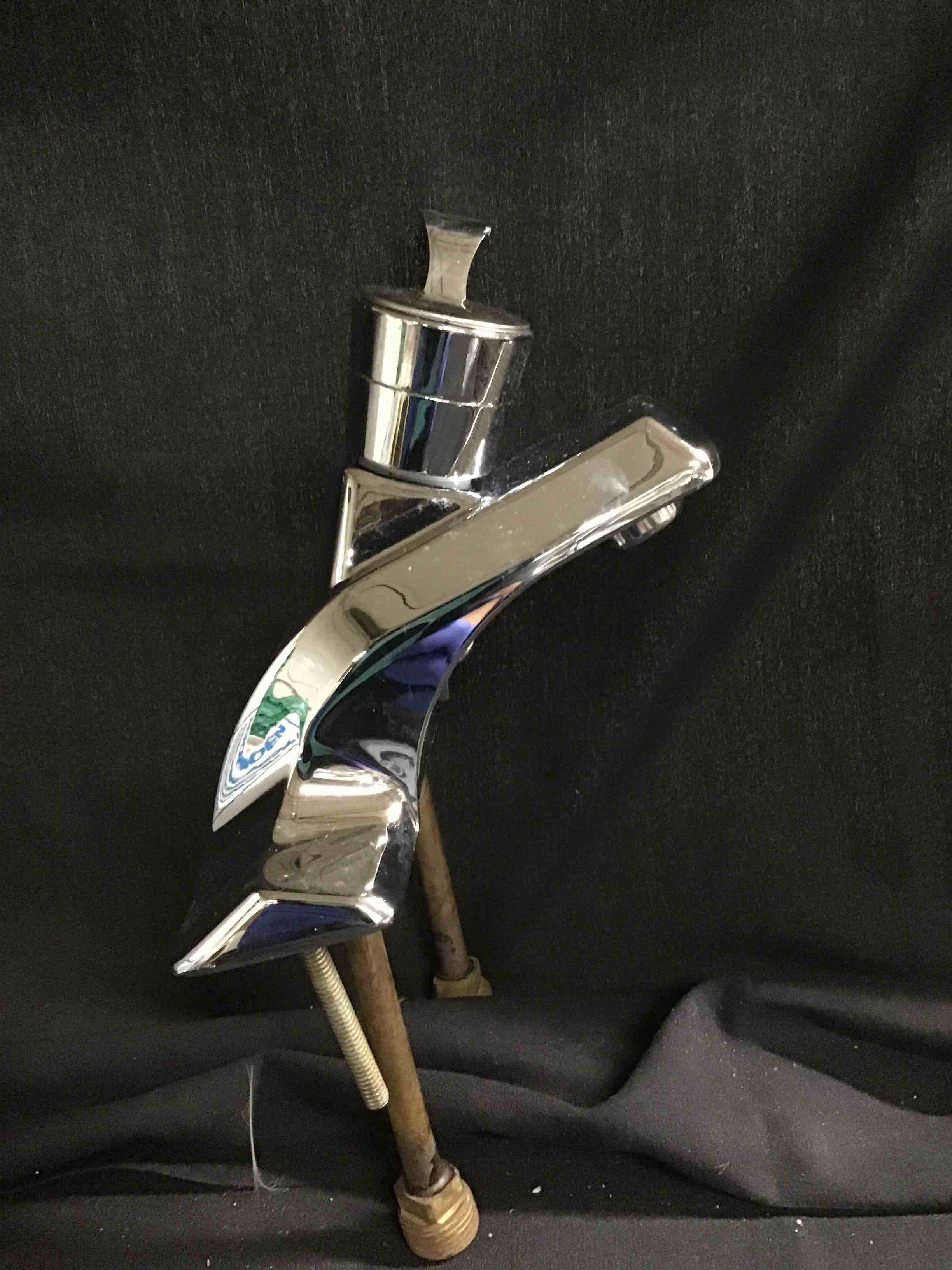 Chateau Chrome Single-Handle Lavatory Faucet with Metal Waste, #4697
