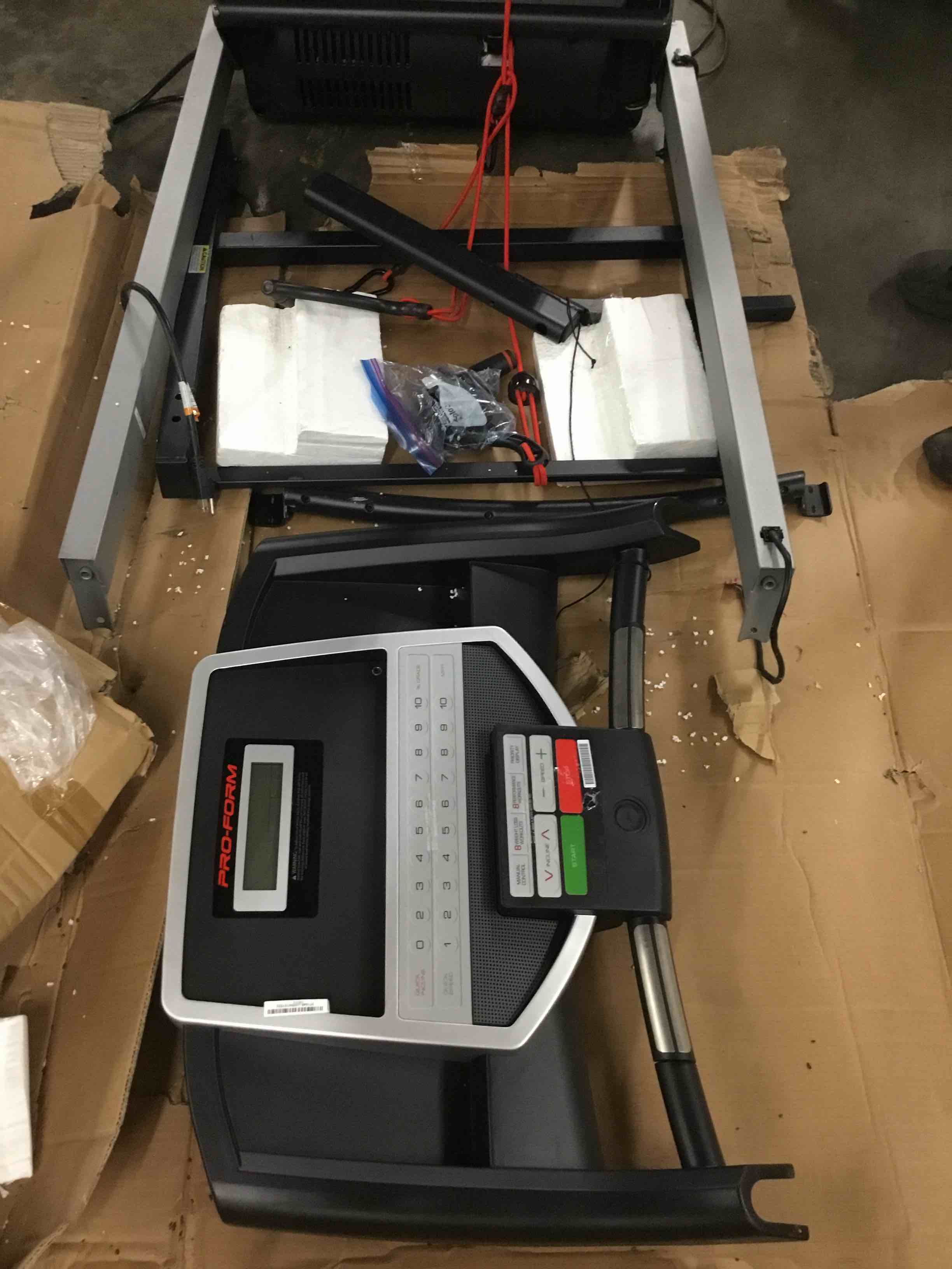 https://s3.amazonaws.com/lotting-images-prod/bidfta/YEL3793225_1695752690663.jpeg