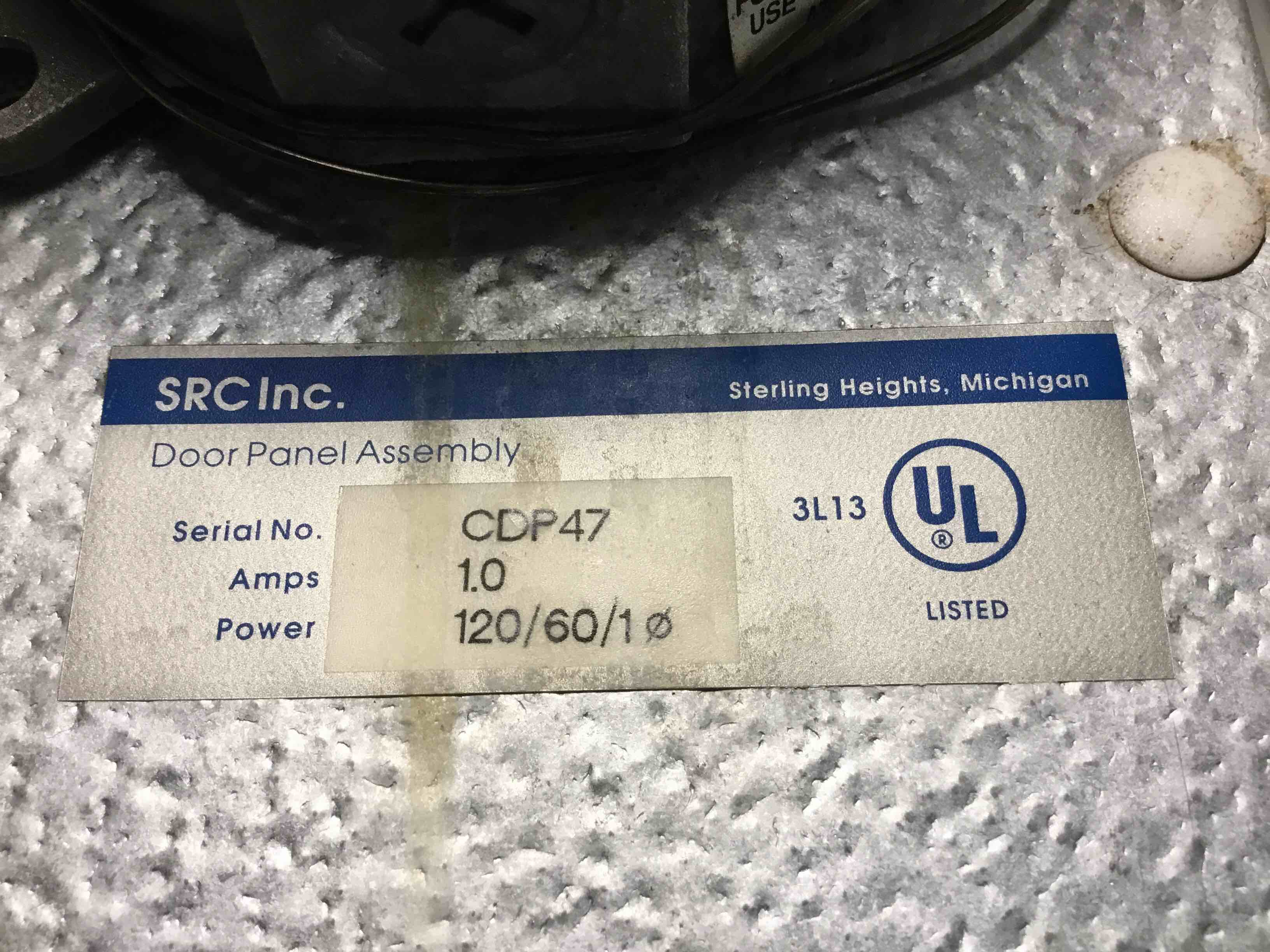 https://s3.amazonaws.com/lotting-images-prod/bidfta/YEL3798799_1718804004049.jpeg