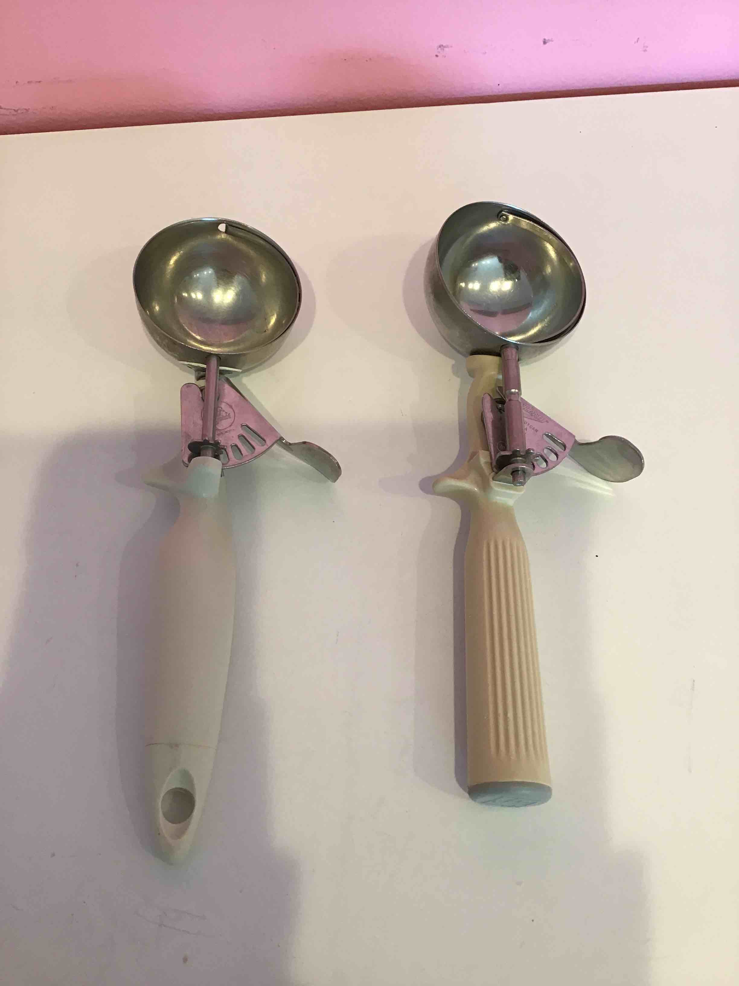 3 1/4 Ounce Stainless Steel Thumb Press Scoops