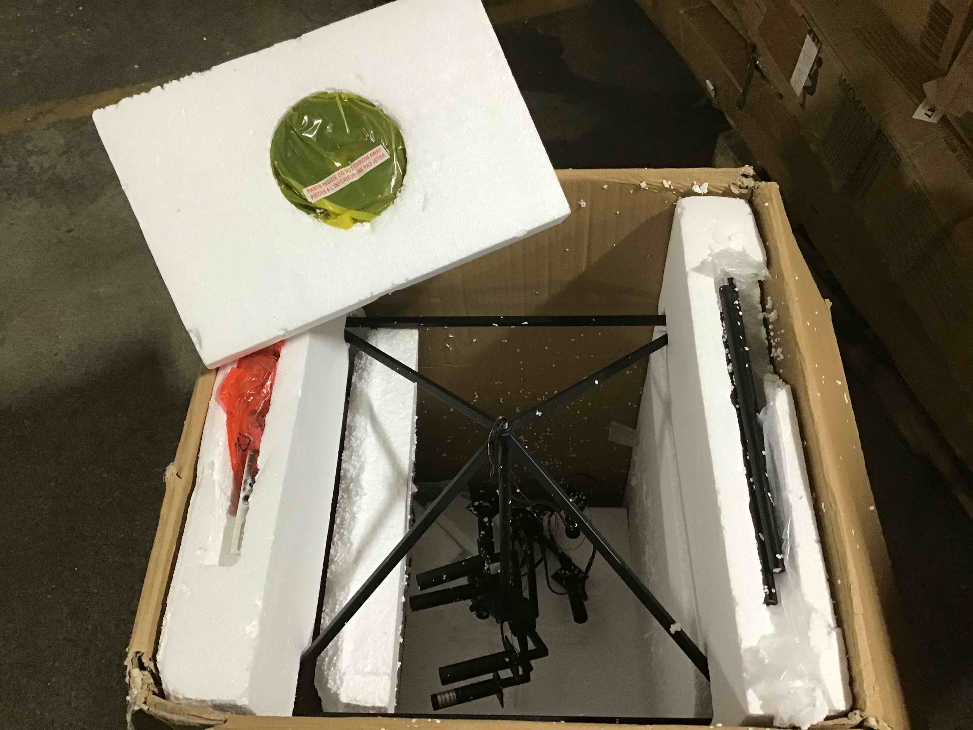 https://s3.amazonaws.com/lotting-images-prod/bidfta/YEL3829815_1687193742895.jpeg
