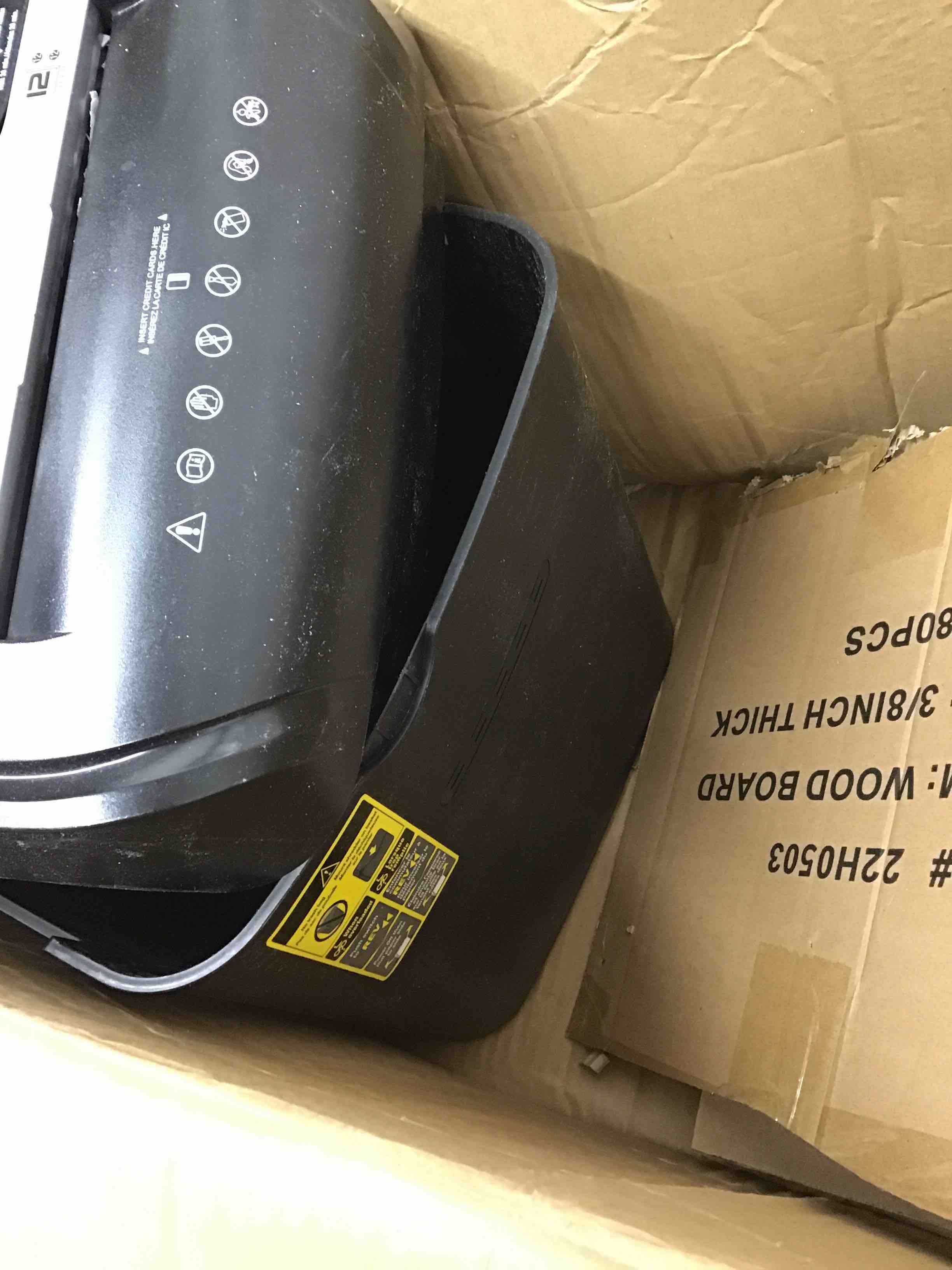 https://s3.amazonaws.com/lotting-images-prod/bidfta/YEL3885193_1671328922743.jpeg