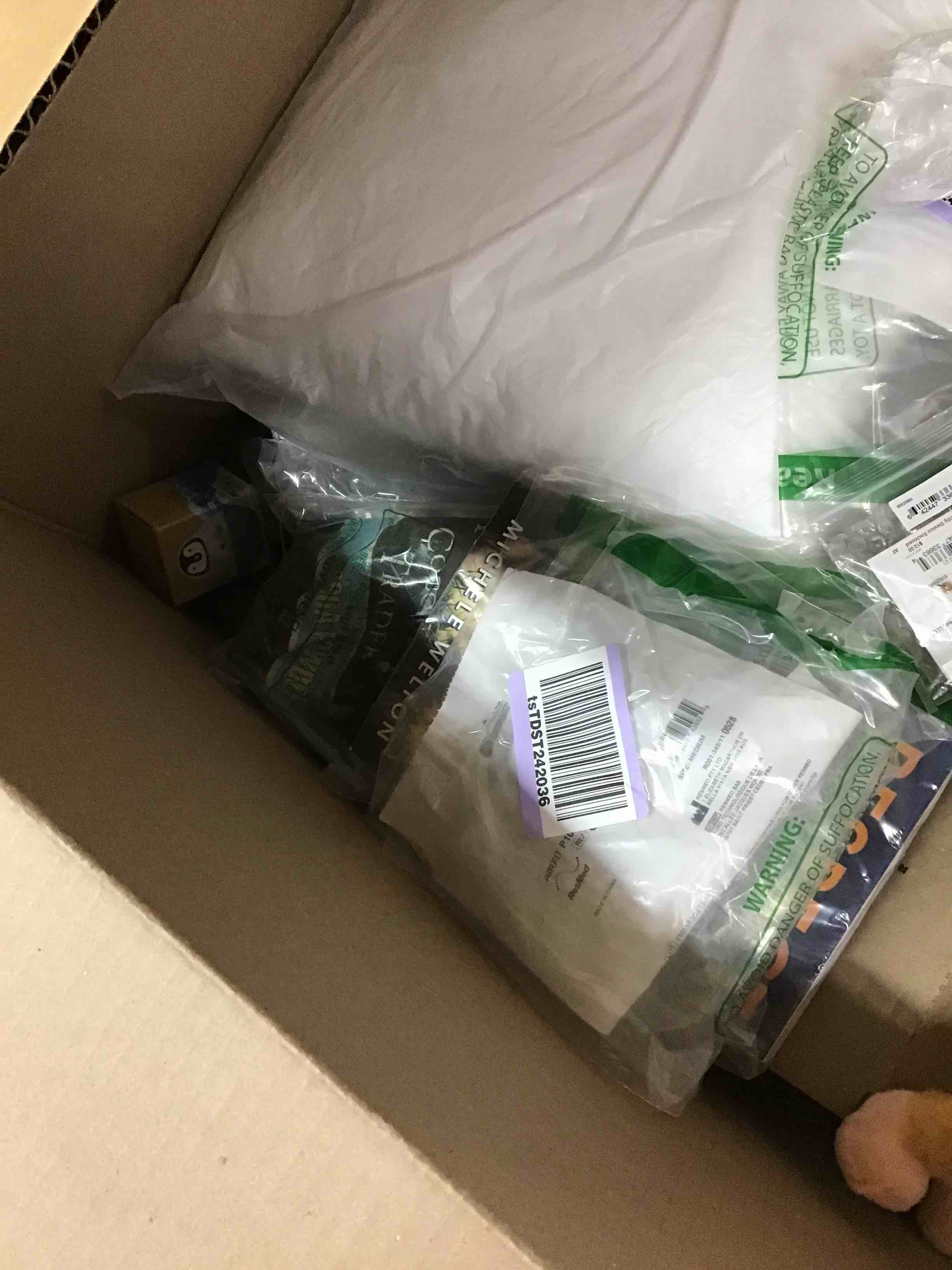 https://s3.amazonaws.com/lotting-images-prod/bidfta/YEL3885197_1671327162081.jpeg