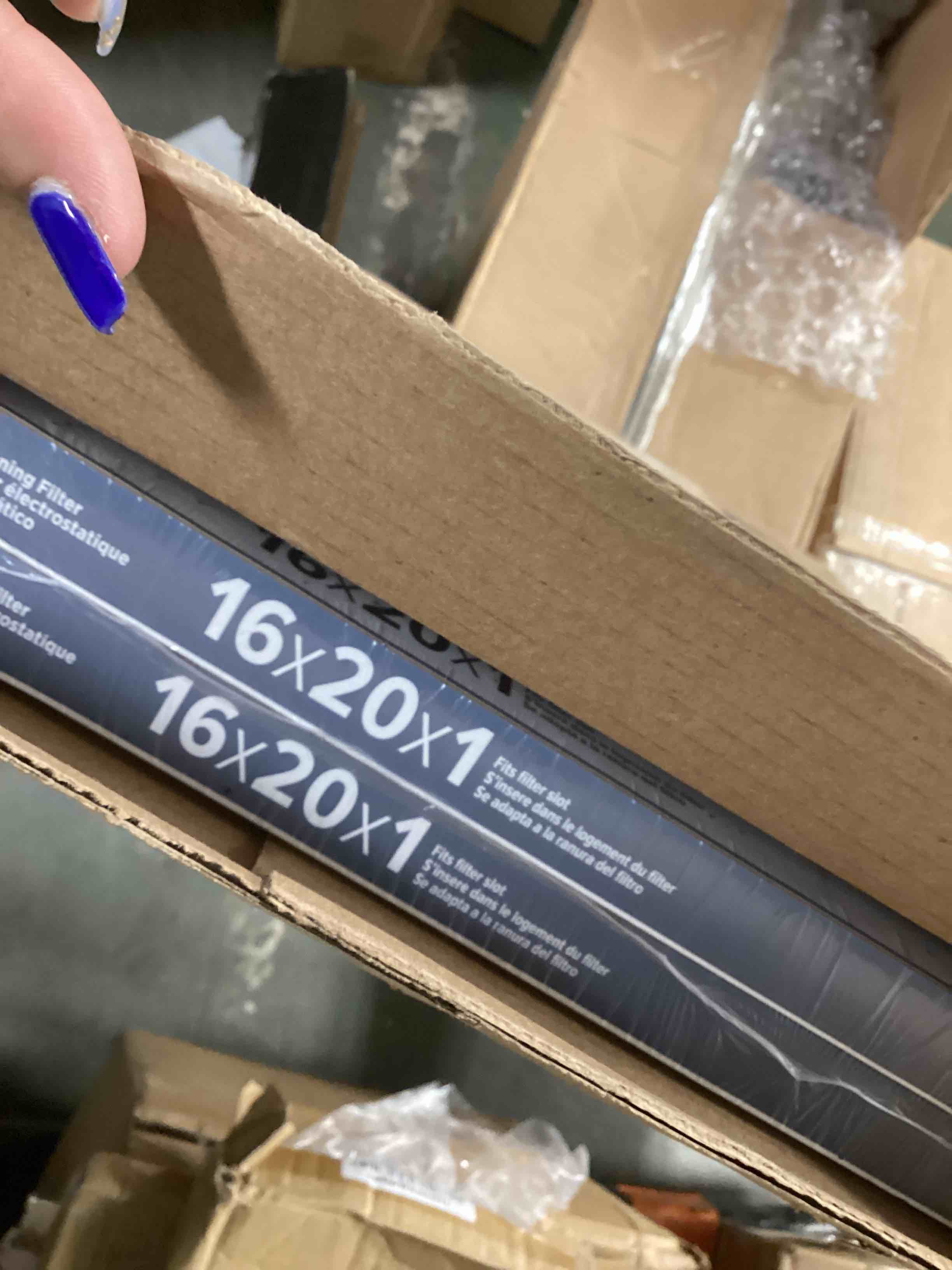 https://s3.amazonaws.com/lotting-images-prod/bidfta/YEL3908384_1695908466427.jpeg
