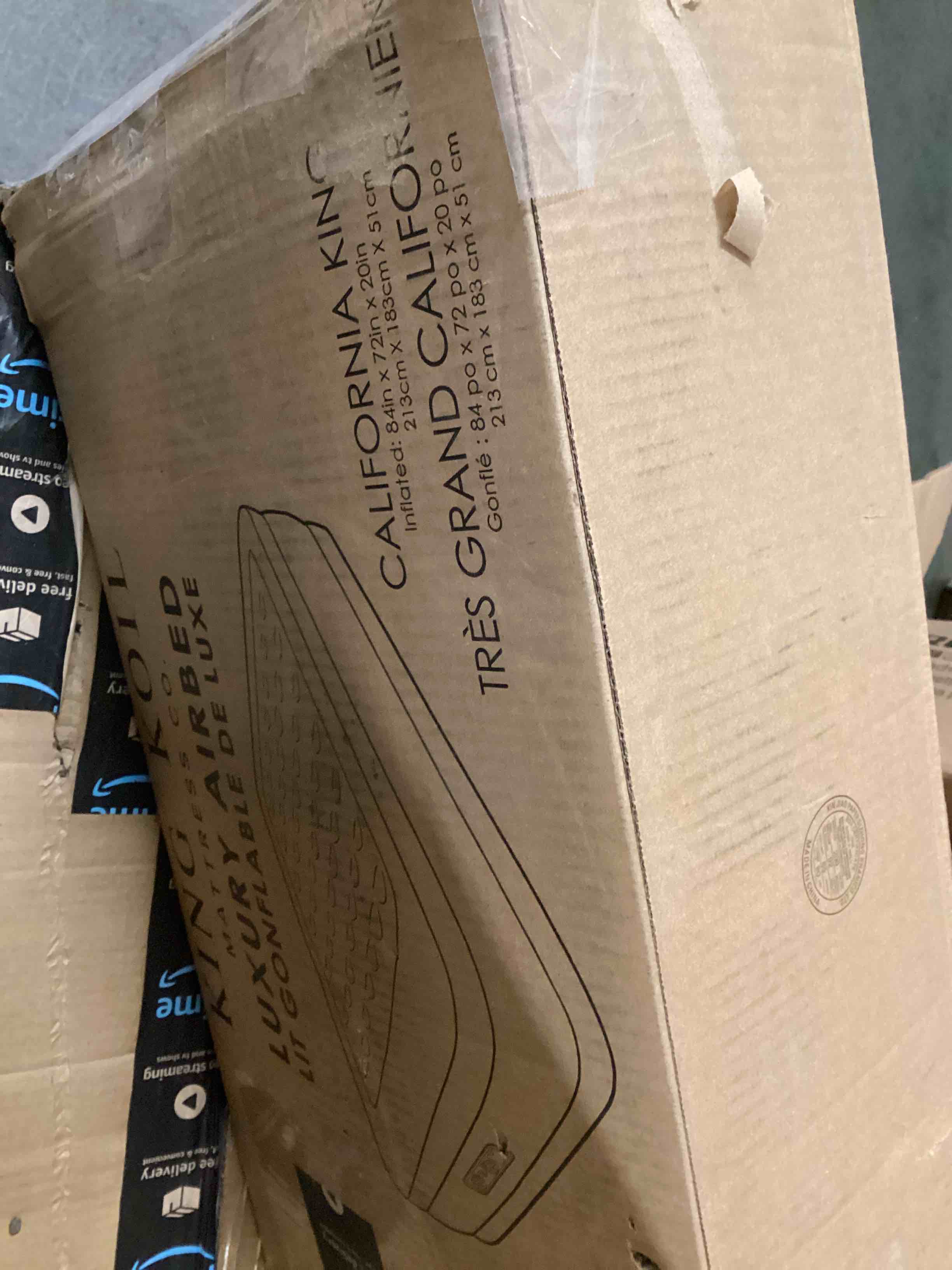 https://s3.amazonaws.com/lotting-images-prod/bidfta/YEL3908810_1696264094950.jpeg