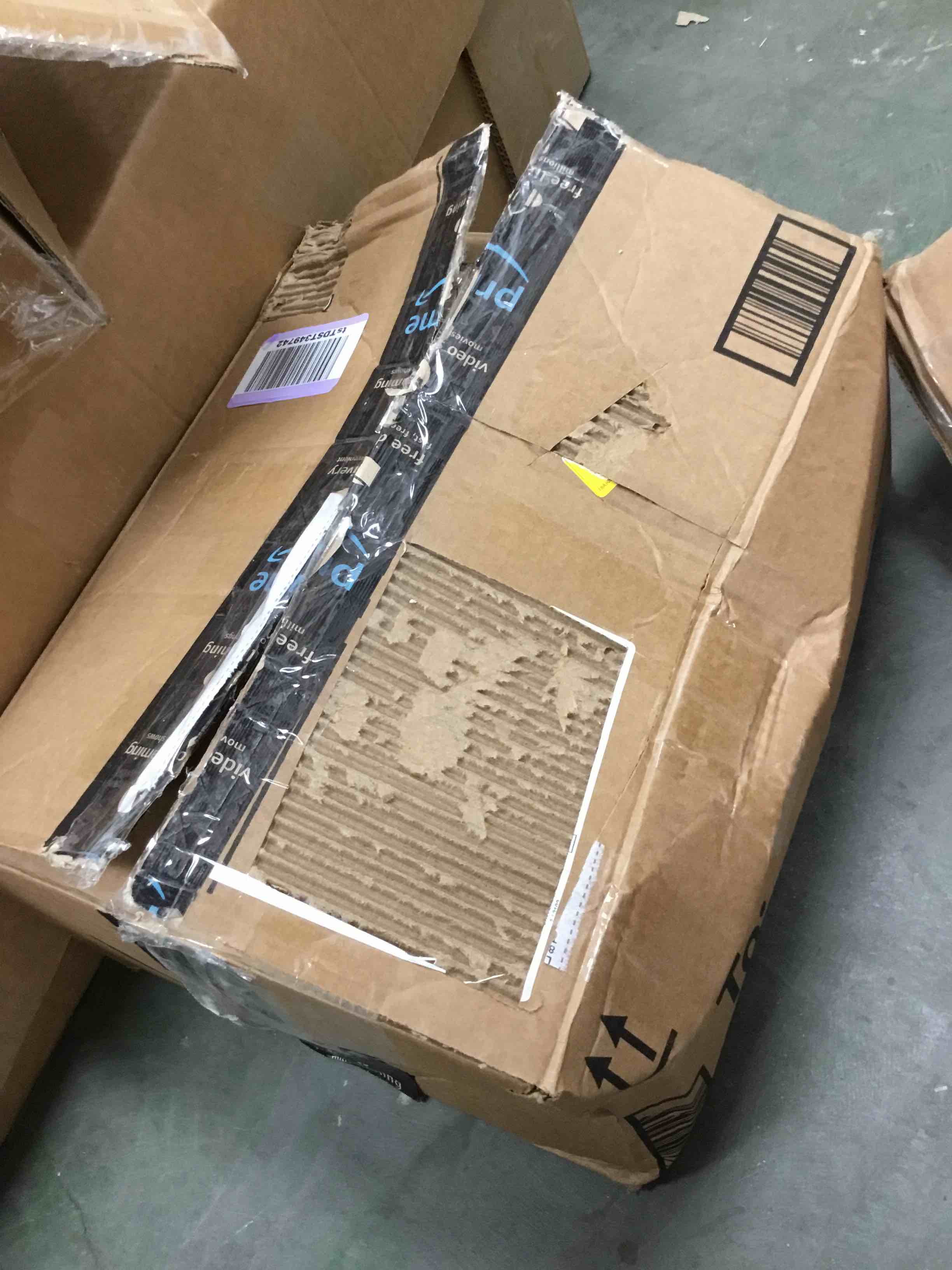 https://s3.amazonaws.com/lotting-images-prod/bidfta/YEL3909544_1704741089942.jpeg