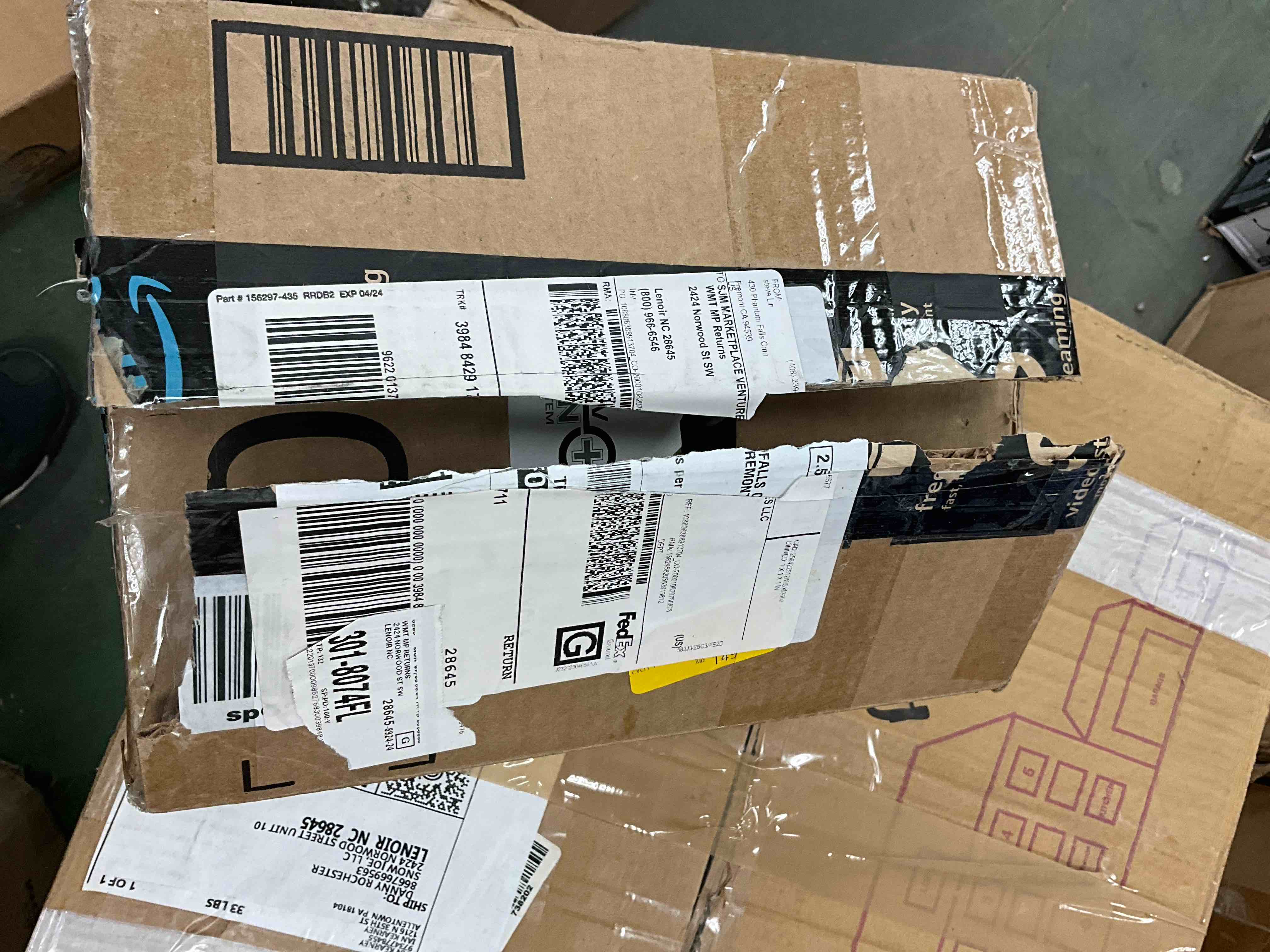 https://s3.amazonaws.com/lotting-images-prod/bidfta/YEL3909847_1707579599480.jpeg