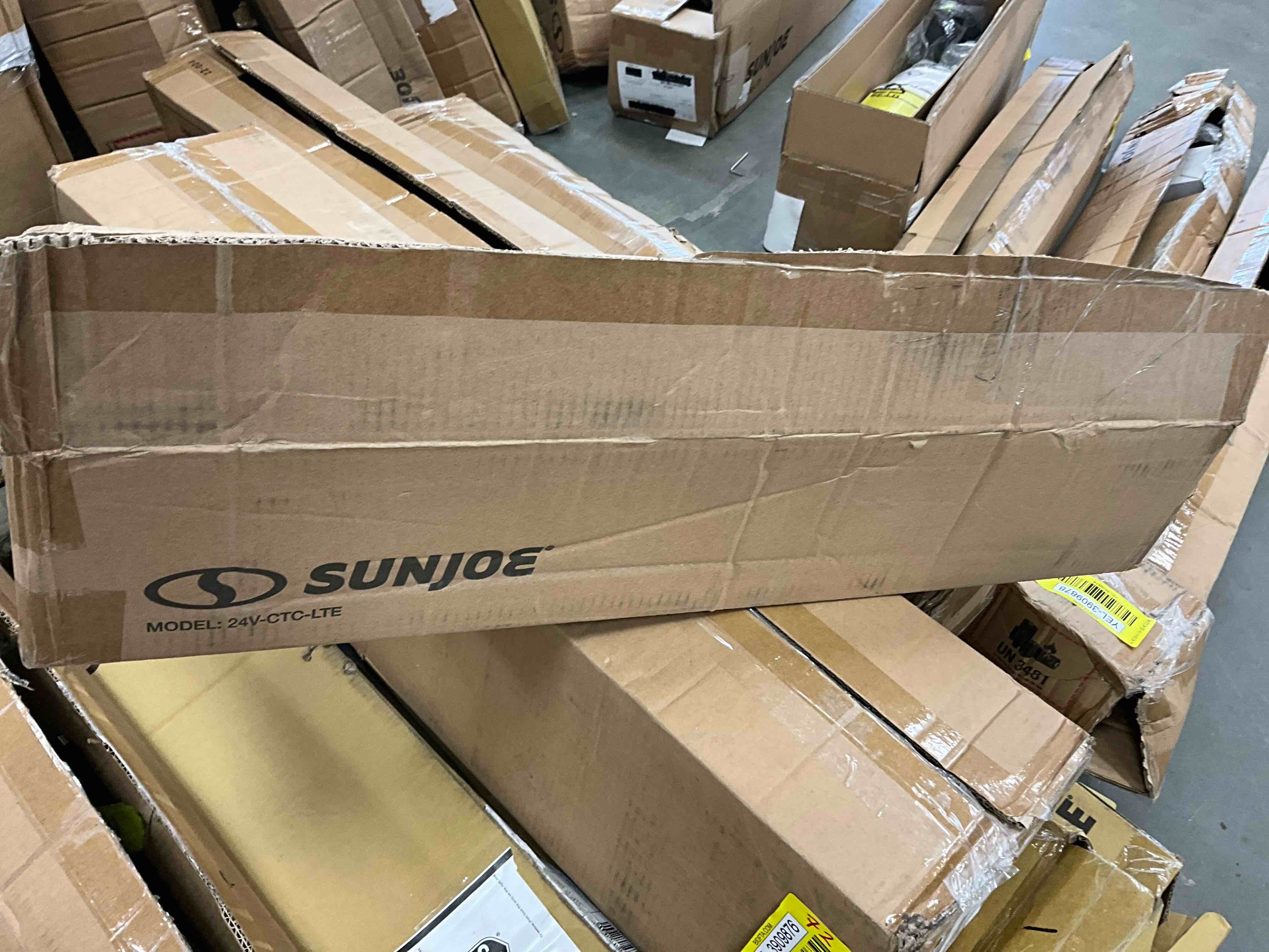 https://s3.amazonaws.com/lotting-images-prod/bidfta/YEL3909885_1707591700690.jpeg