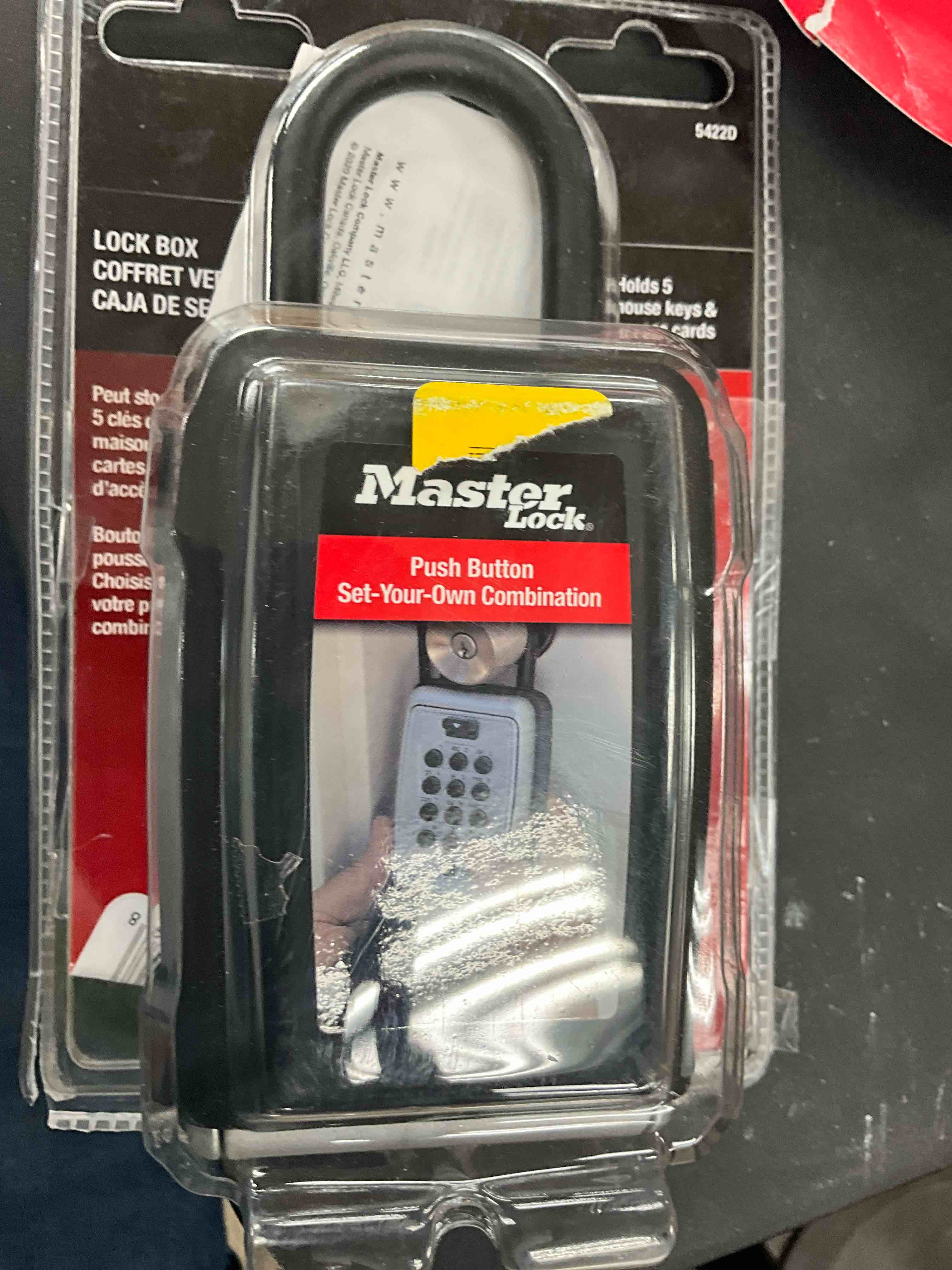 https://s3.amazonaws.com/lotting-images-prod/bidfta/YEL3910259_1717789988791.jpeg
