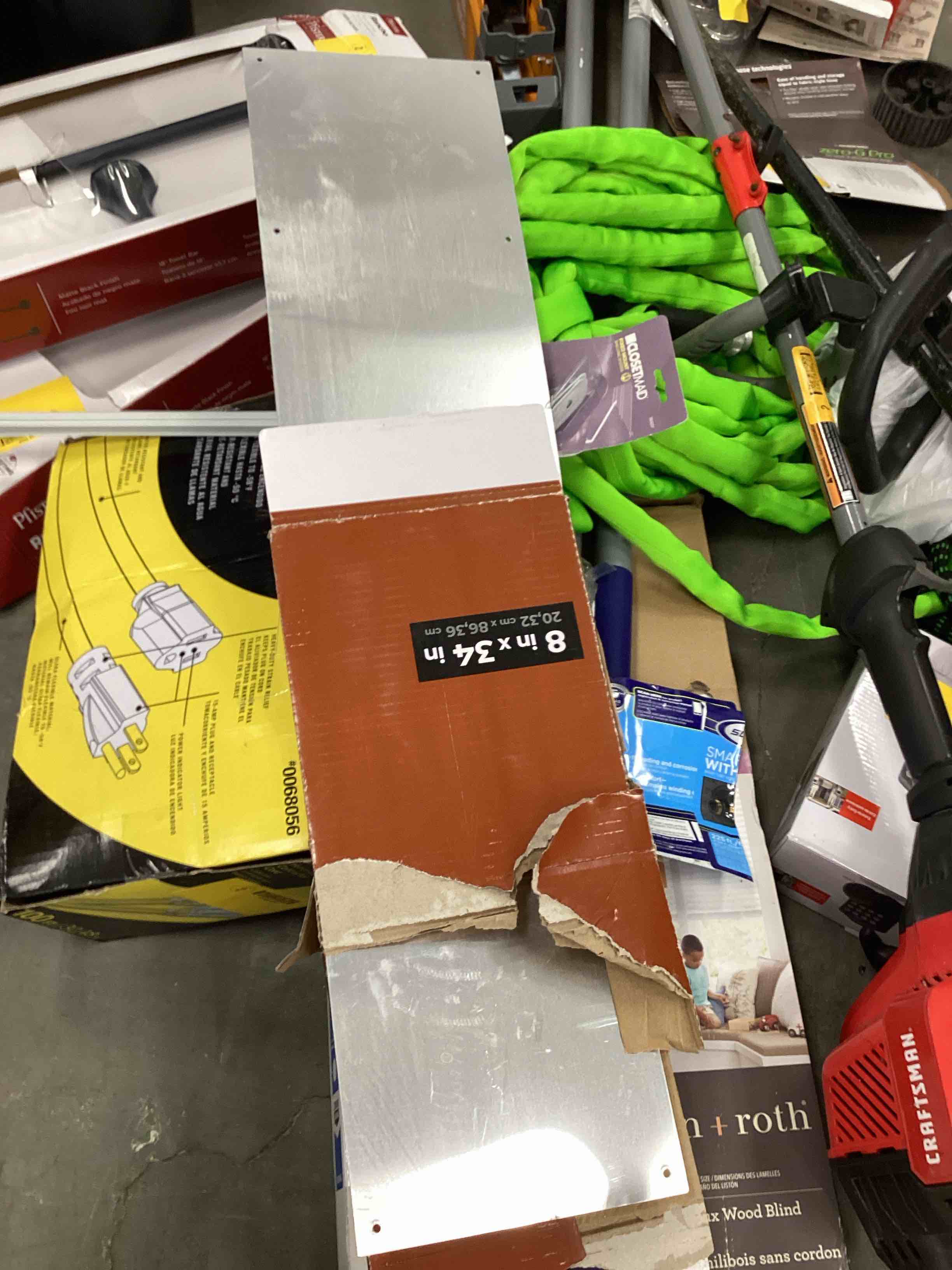 https://s3.amazonaws.com/lotting-images-prod/bidfta/YEL3910694_1718744380920.jpeg