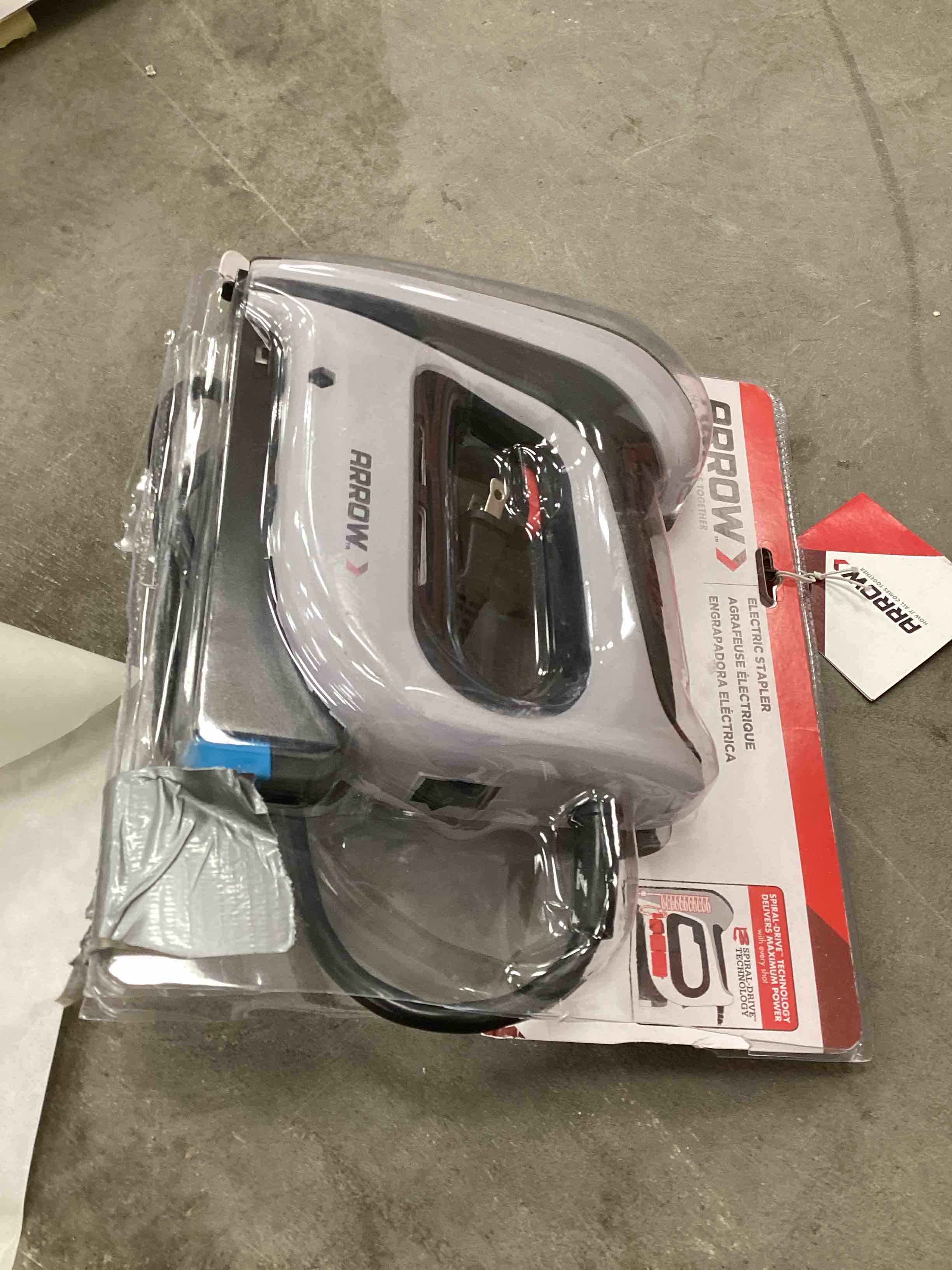 https://s3.amazonaws.com/lotting-images-prod/bidfta/YEL3911802_1714847376703.jpeg