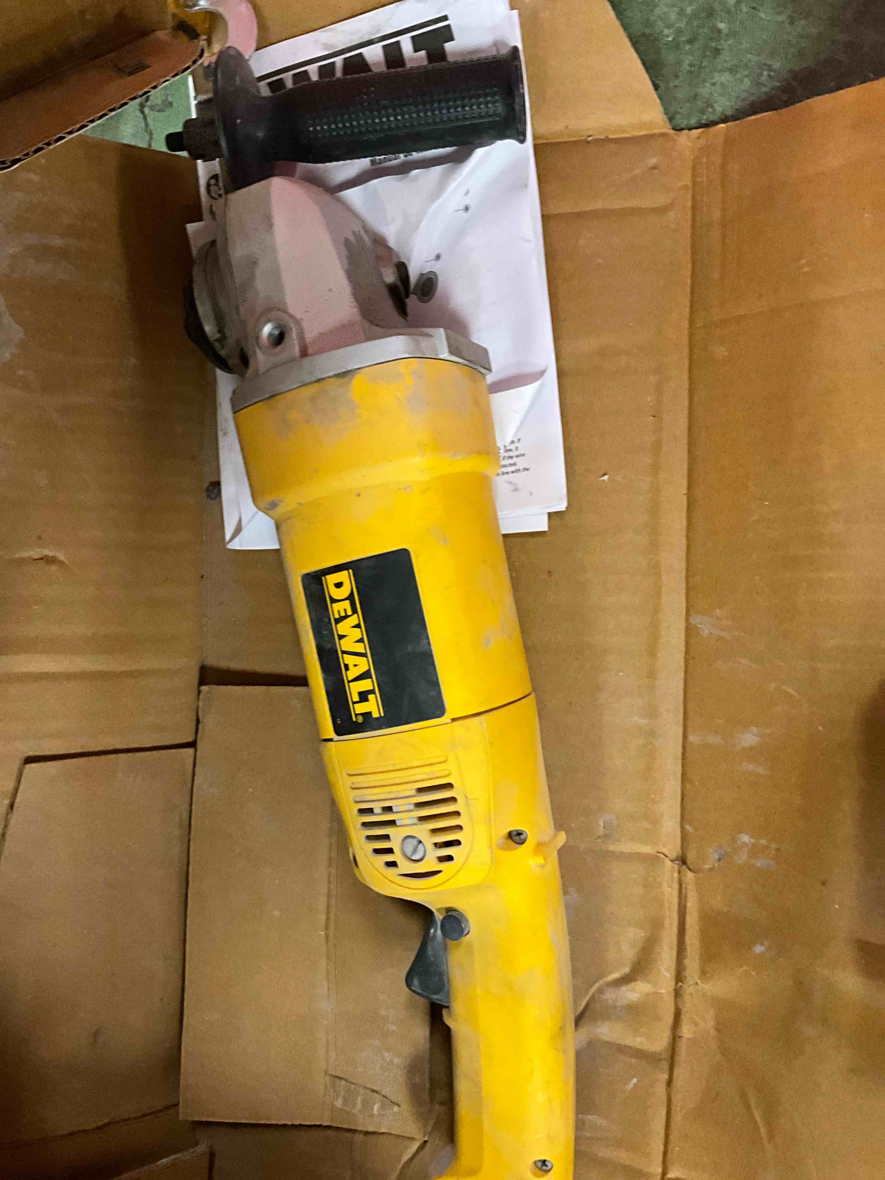 https://s3.amazonaws.com/lotting-images-prod/bidfta/YEL3912295_1716412600549.jpeg