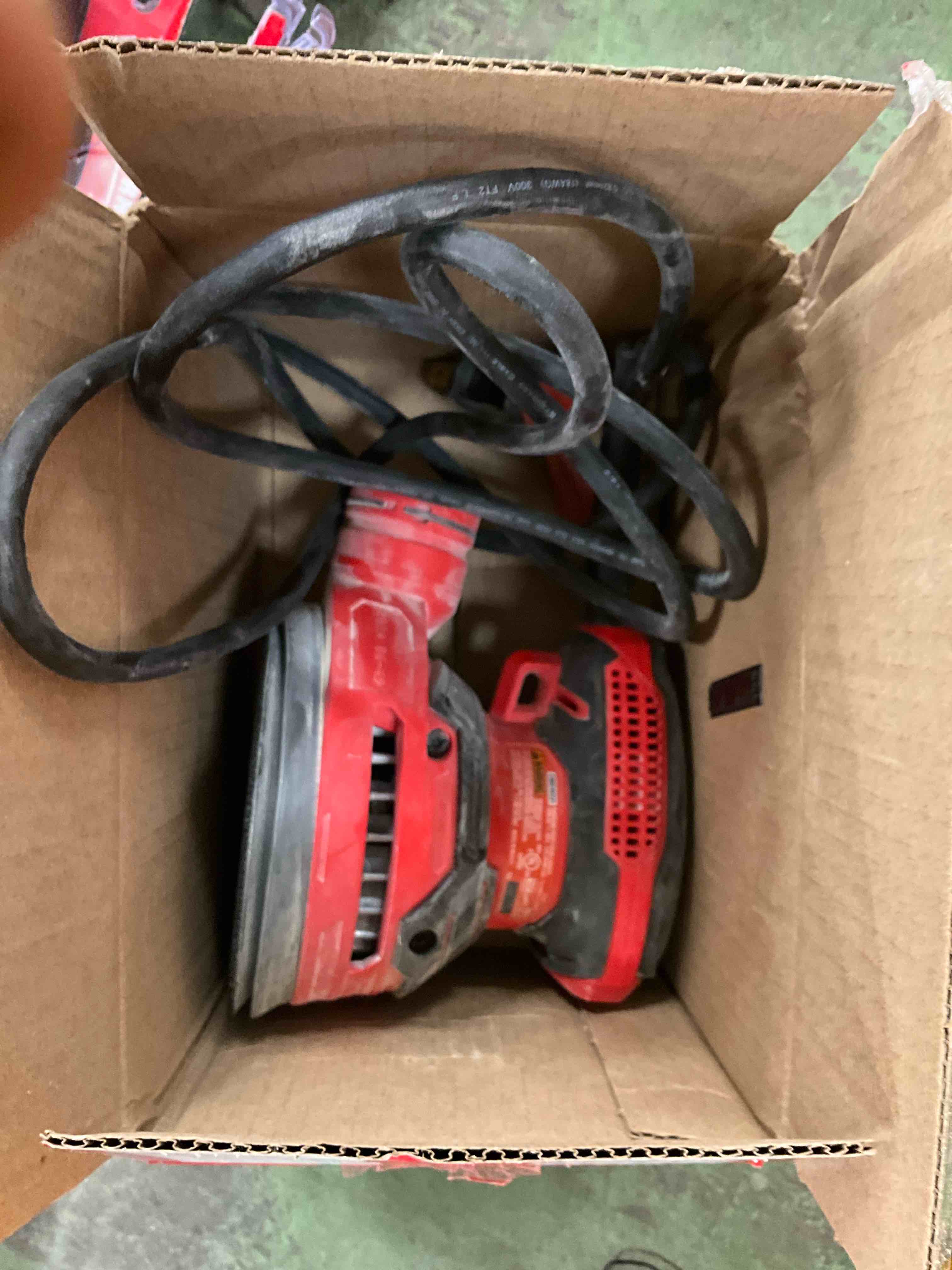 https://s3.amazonaws.com/lotting-images-prod/bidfta/YEL3912297_1716413024191.jpeg
