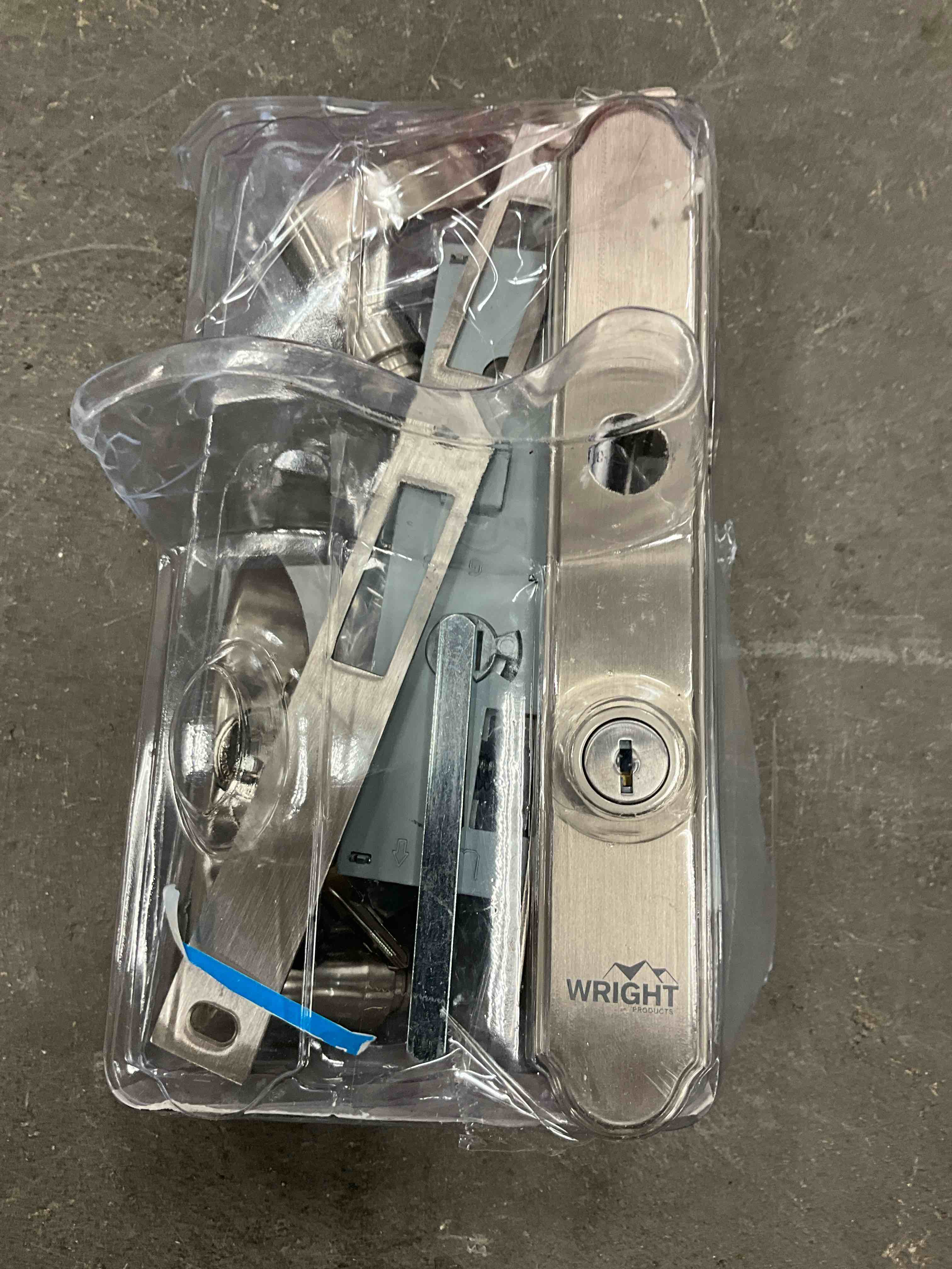 https://s3.amazonaws.com/lotting-images-prod/bidfta/YEL3913848_1722860951505.jpeg