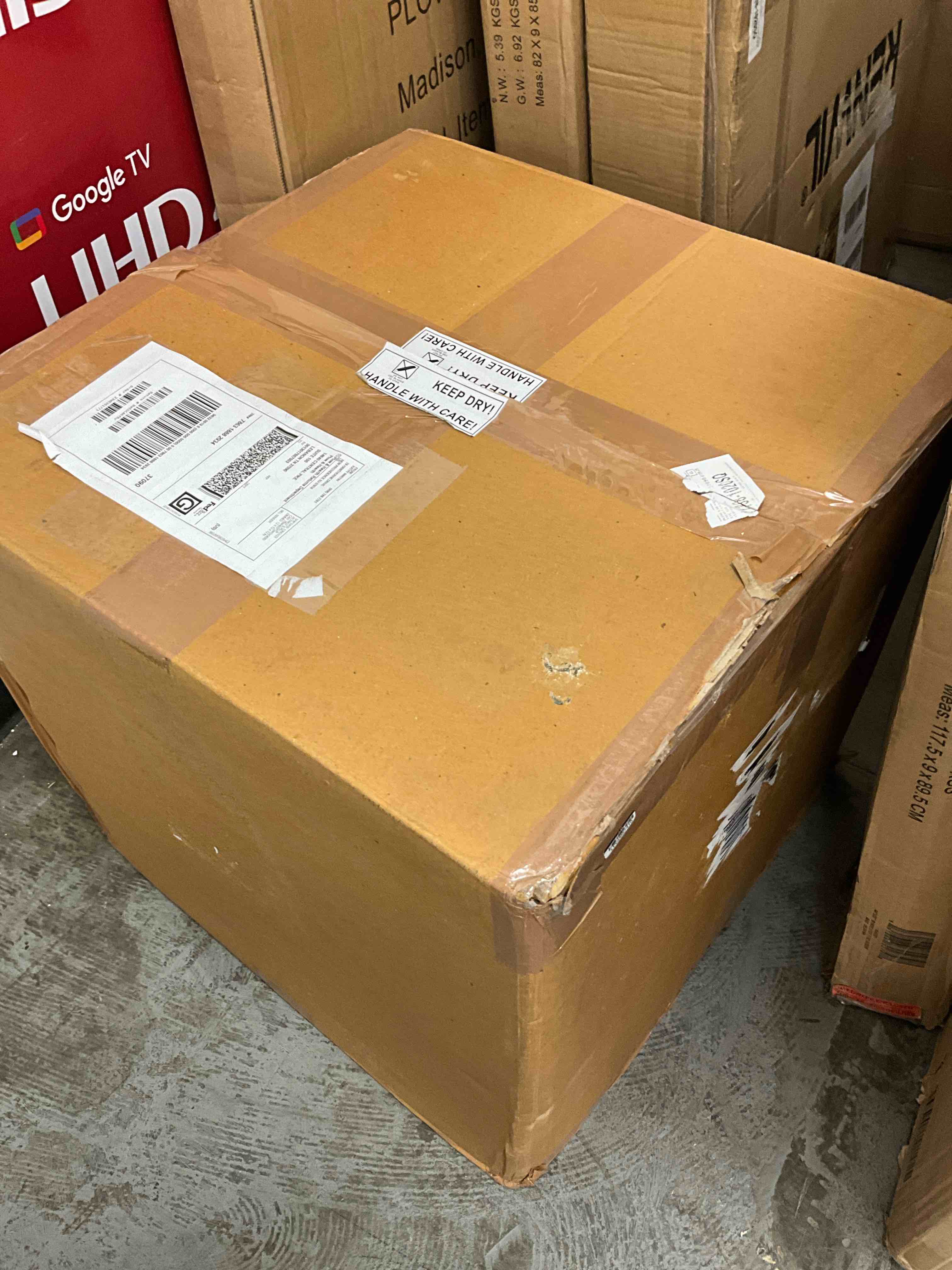 https://s3.amazonaws.com/lotting-images-prod/bidfta/YEL3915184_1706370770081.jpeg