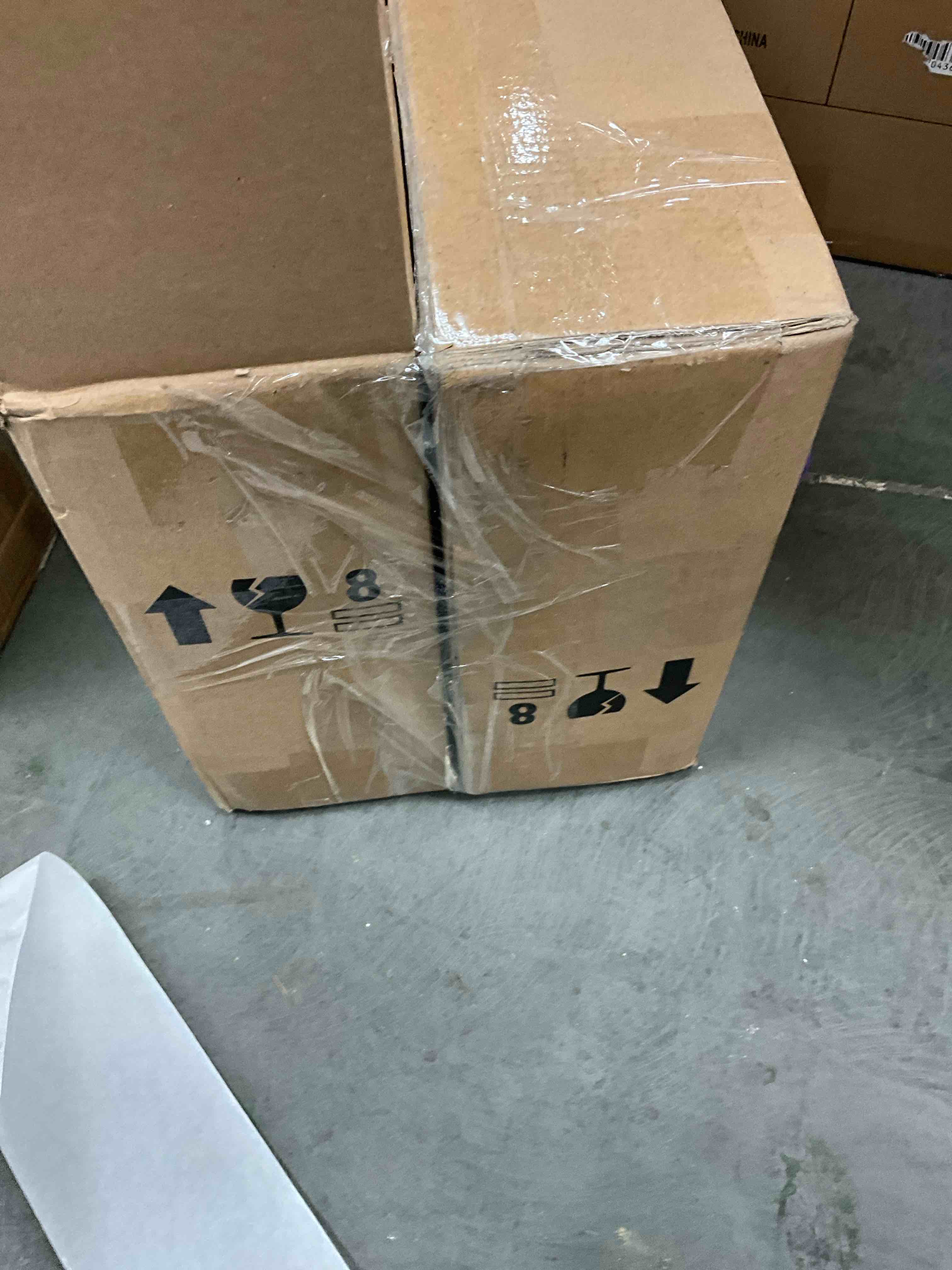 https://s3.amazonaws.com/lotting-images-prod/bidfta/YEL3915259_1706382667530.jpeg