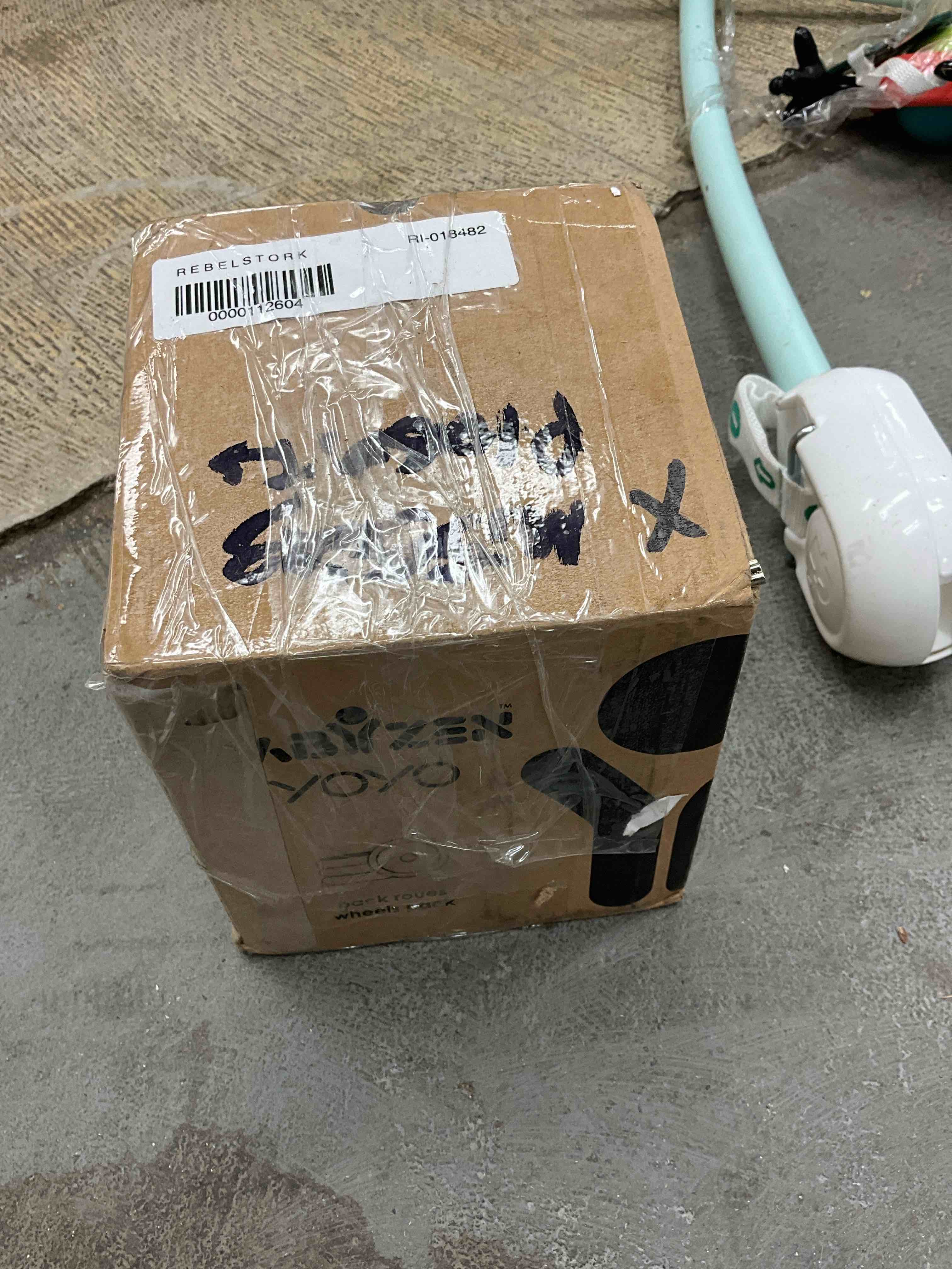 https://s3.amazonaws.com/lotting-images-prod/bidfta/YEL3915626_1731006713863.jpeg