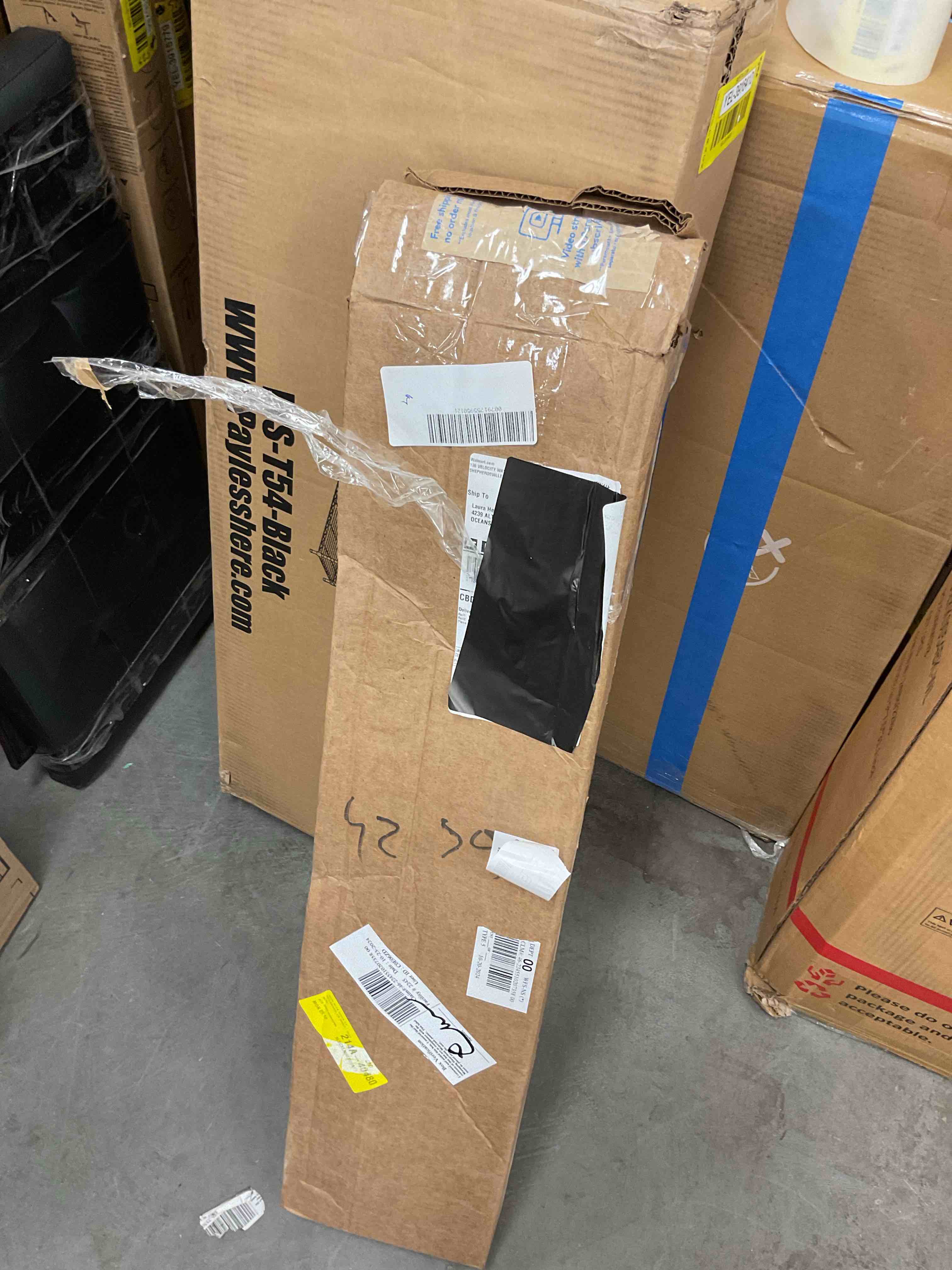 https://s3.amazonaws.com/lotting-images-prod/bidfta/YEL3916411_1732553666332.jpeg