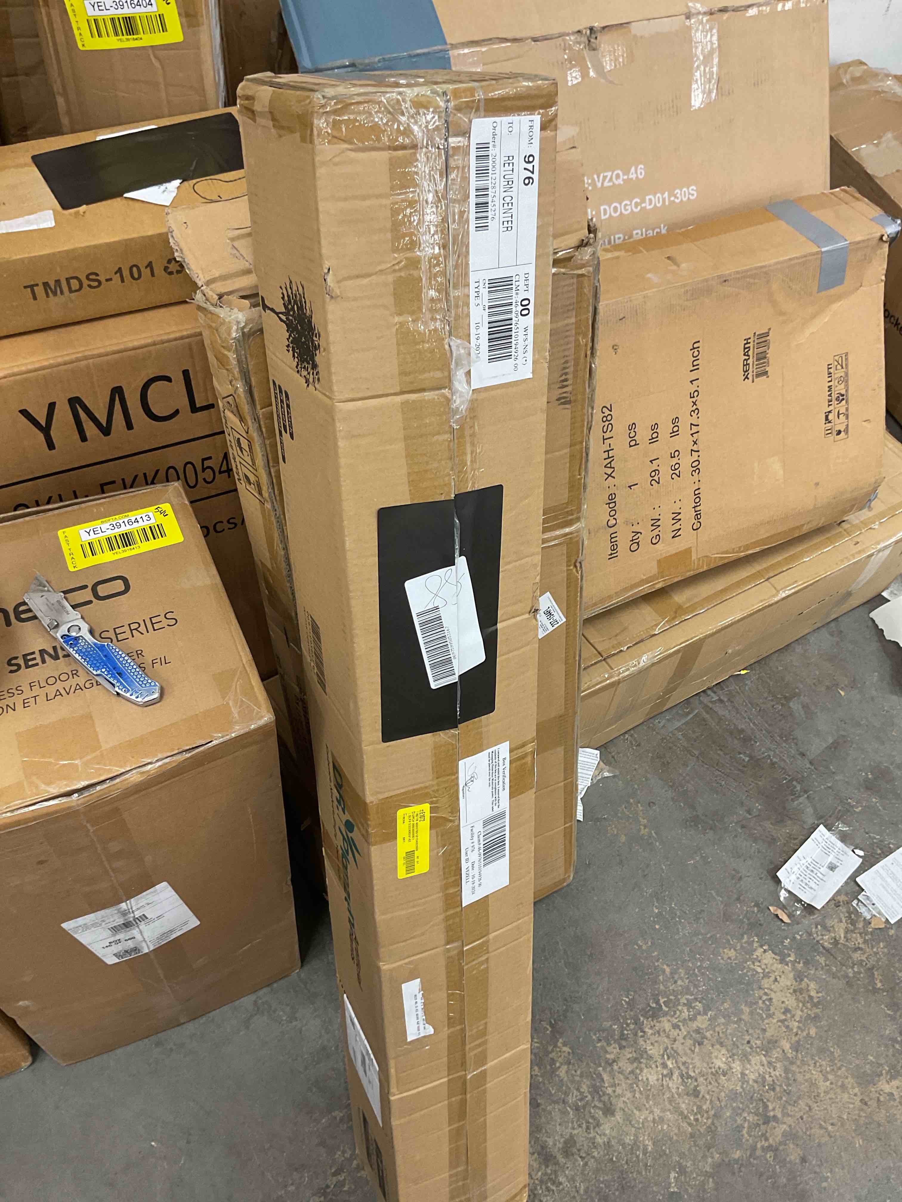 https://s3.amazonaws.com/lotting-images-prod/bidfta/YEL3916420_1732554989324.jpeg