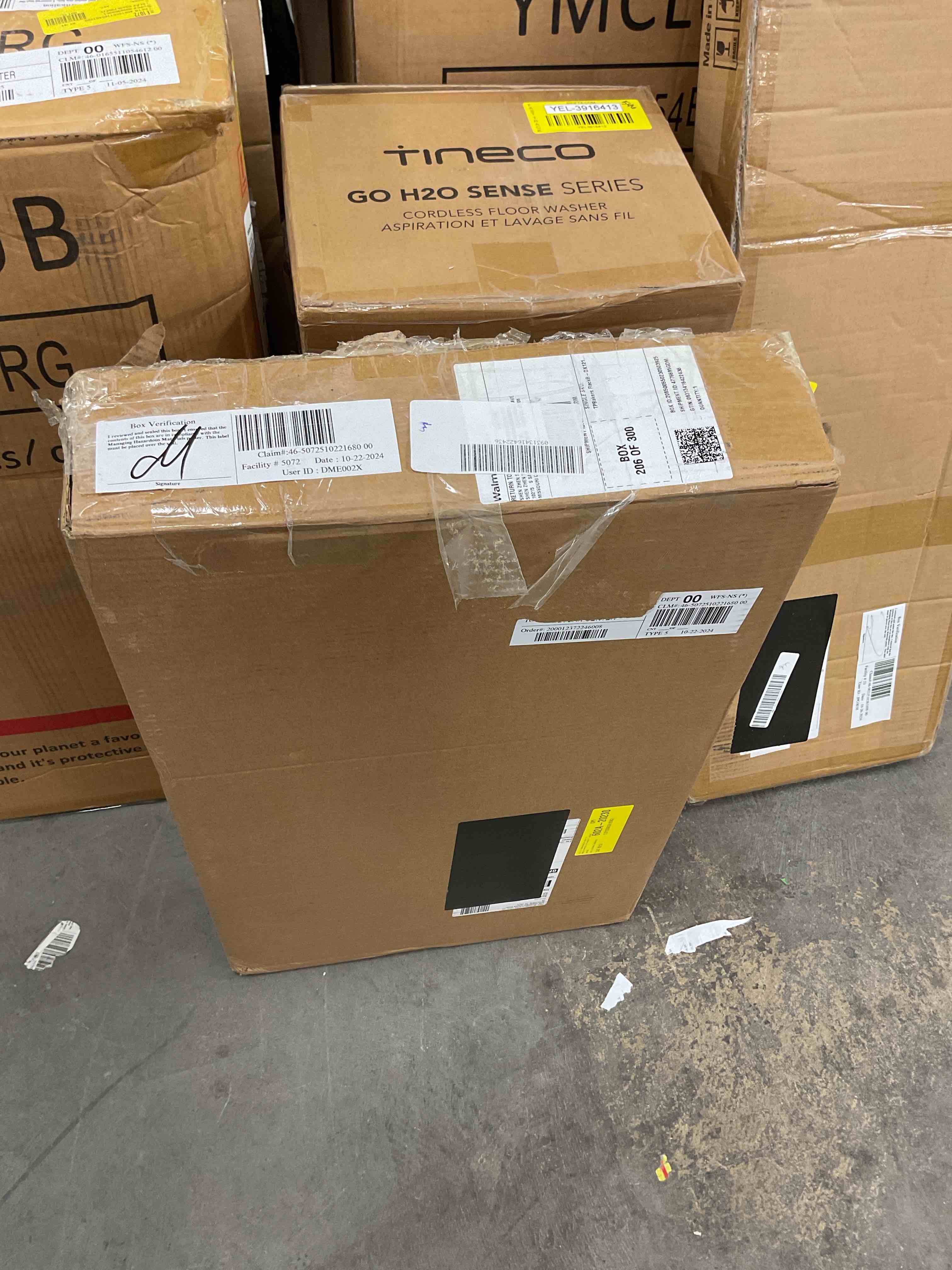 https://s3.amazonaws.com/lotting-images-prod/bidfta/YEL3916425_1732555571301.jpeg