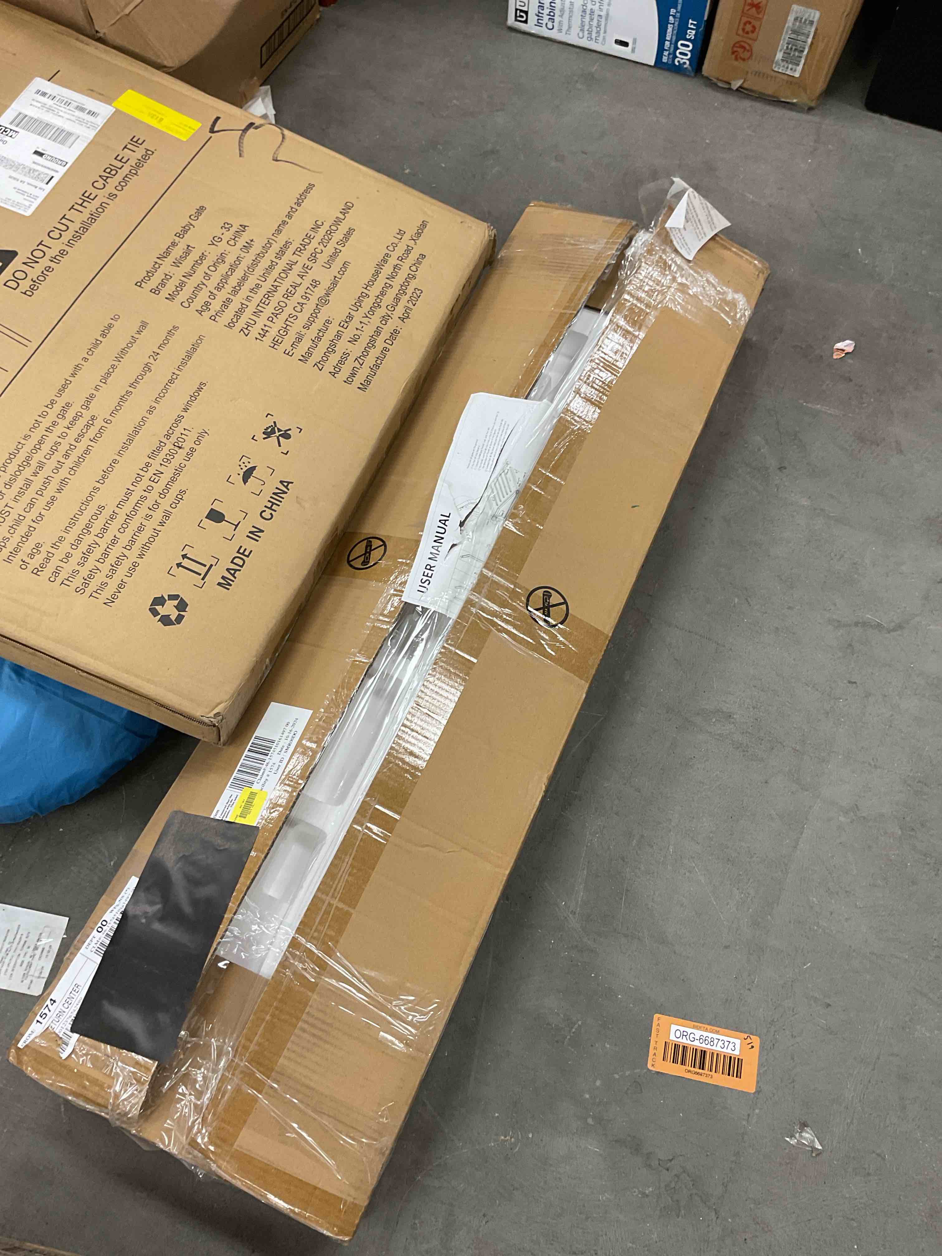 https://s3.amazonaws.com/lotting-images-prod/bidfta/YEL3916431_1732556590298.jpeg