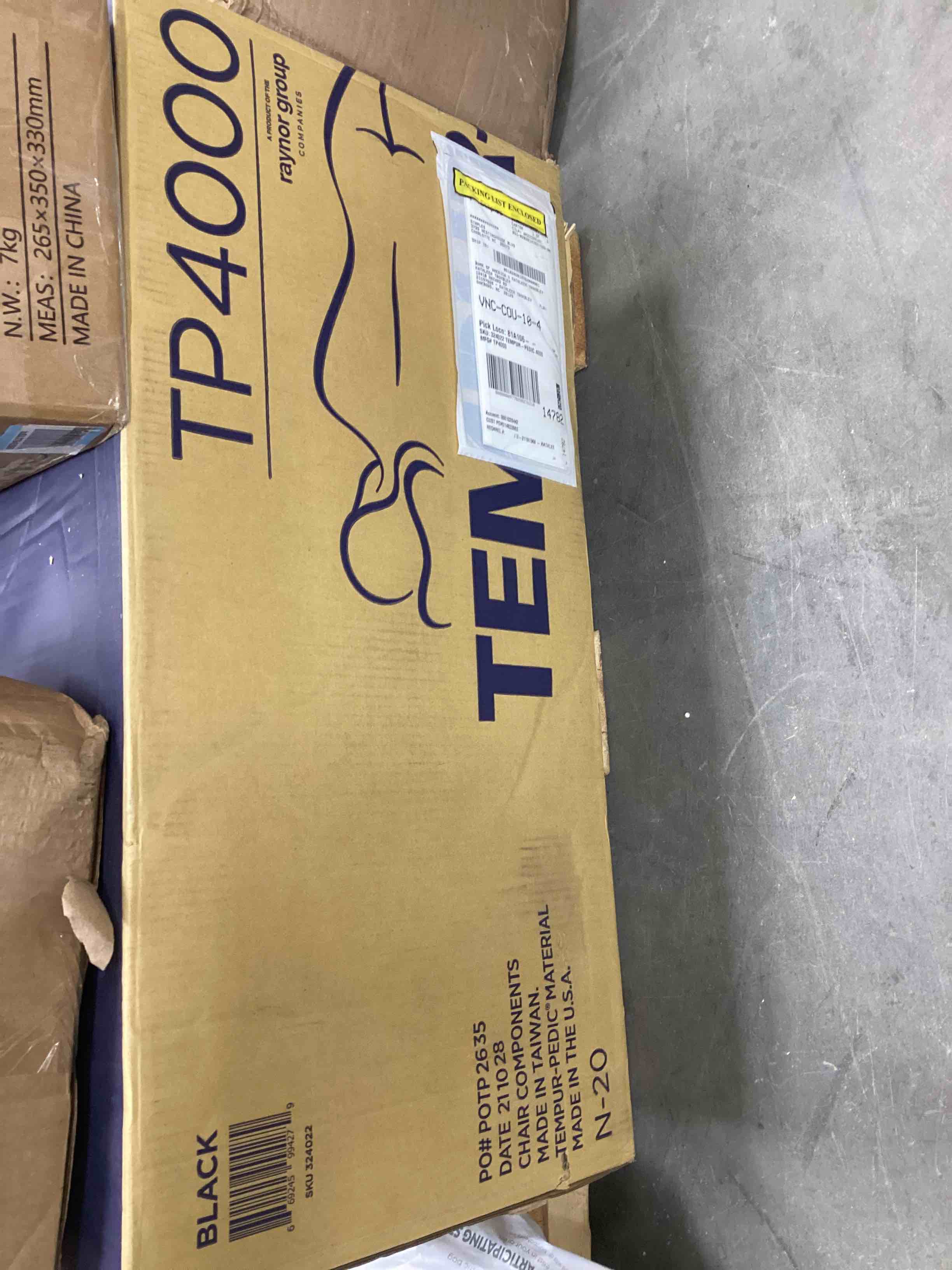 https://s3.amazonaws.com/lotting-images-prod/bidfta/YEL3917860_1704382232749.jpeg