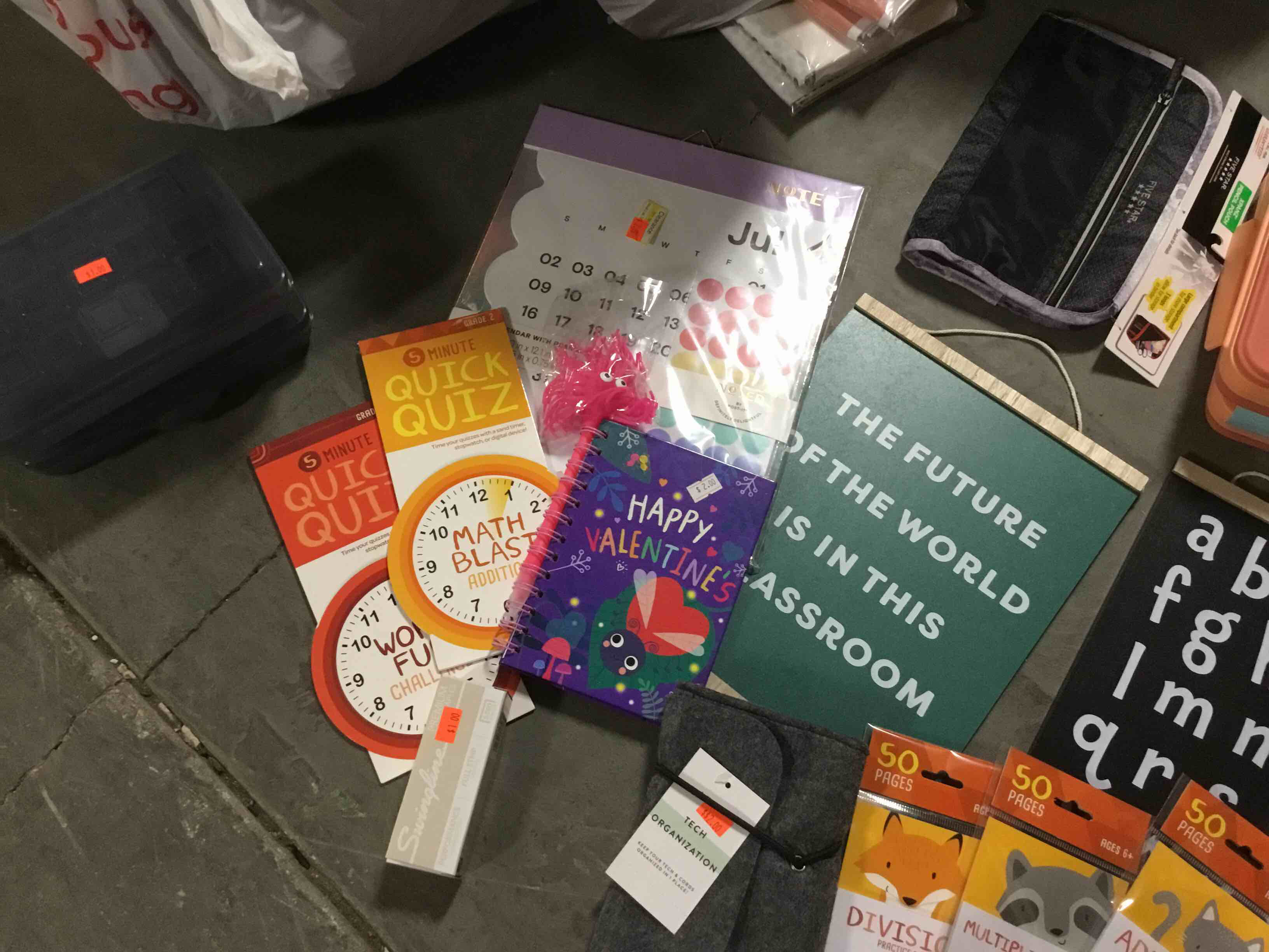 https://s3.amazonaws.com/lotting-images-prod/bidfta/YEL3919377_1701297551860.jpeg